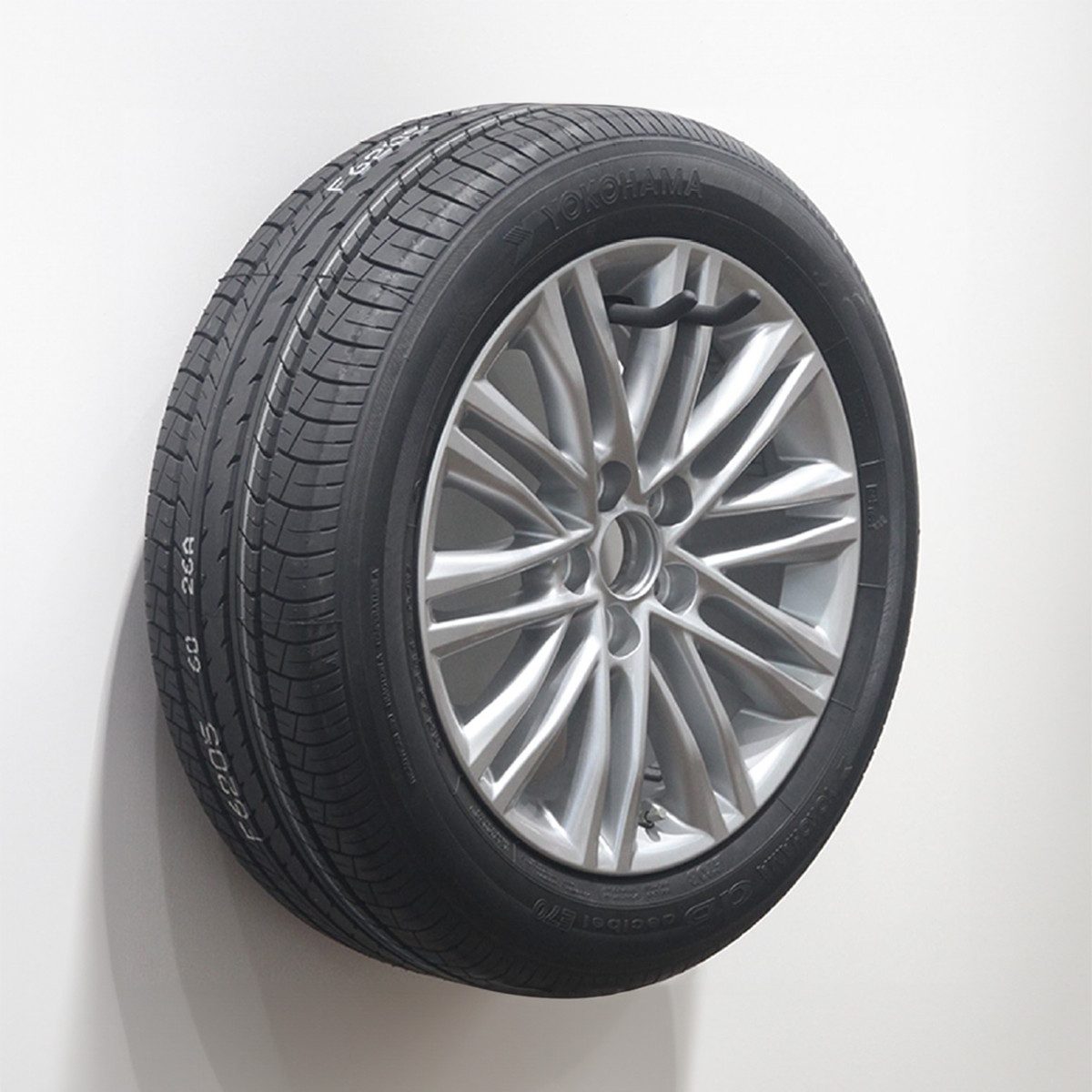 Maclean wall mount MC-436, (2-piece, 2 wall-mounted steel hooks for bicycle tires)