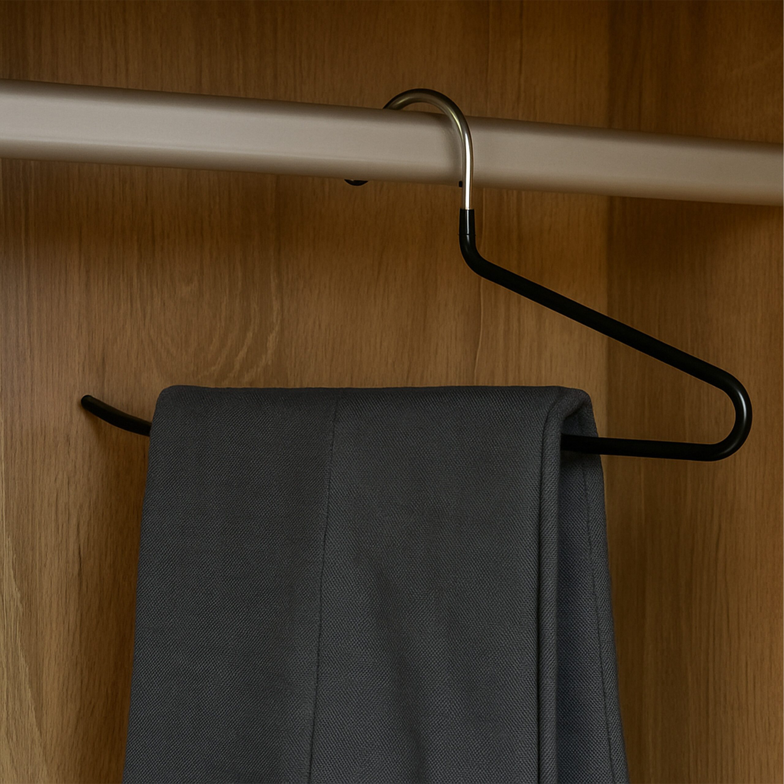 relaxdays Kleiderbügel Rutschfestes Hosenbügel Set, (Set, 20-tlg), schwarz günstig online kaufen