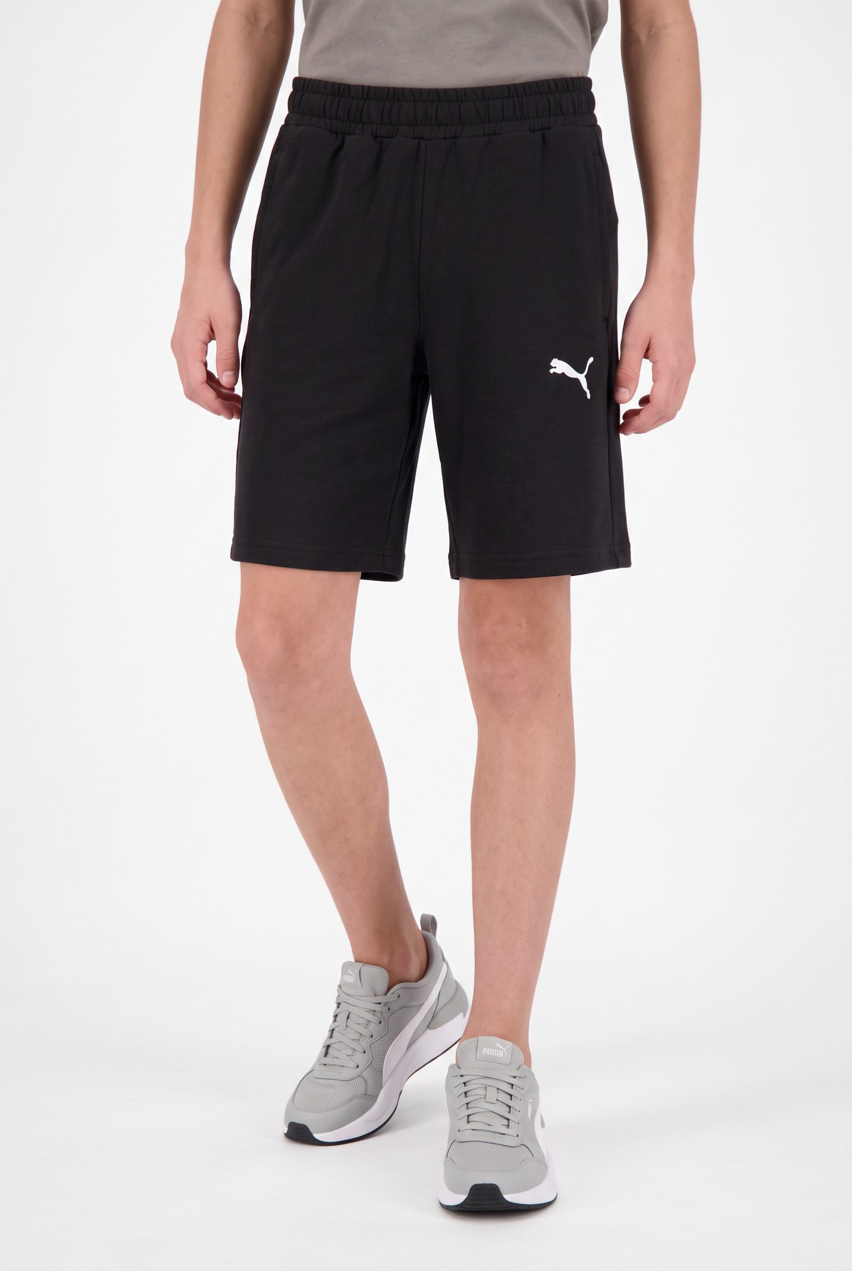 PUMA Trainingsshorts TEAMGOAL CASUALS SHORTS JR für Jugendliche, regular fit, normale Leibhöhe, kniefreie Länge