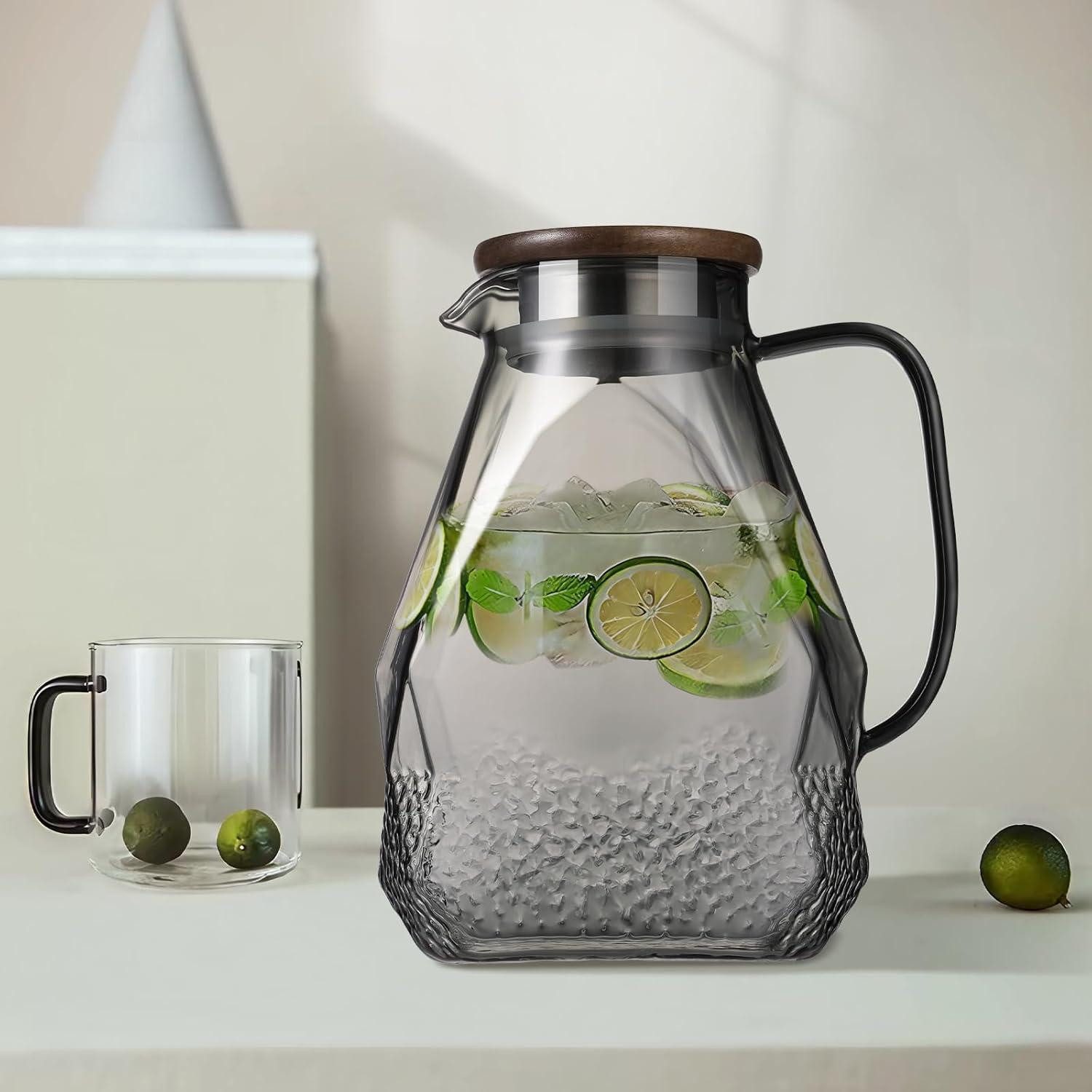 LuxusKollektion Wasserkaraffe Glaskaraffe 1.8L Wasserkaraffe mit Deckel Schwarz für Kühlschrank – Bild 5 von 5