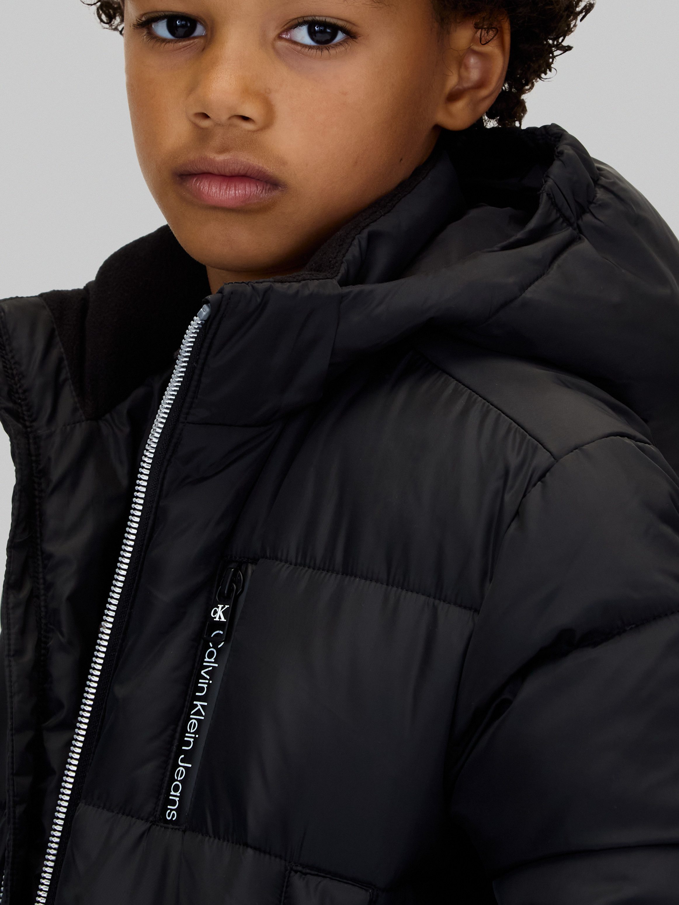 Calvin Klein Jeans Parka Essential Parka Puffer für Kinder bis 16 Jahre und mit Logopatch