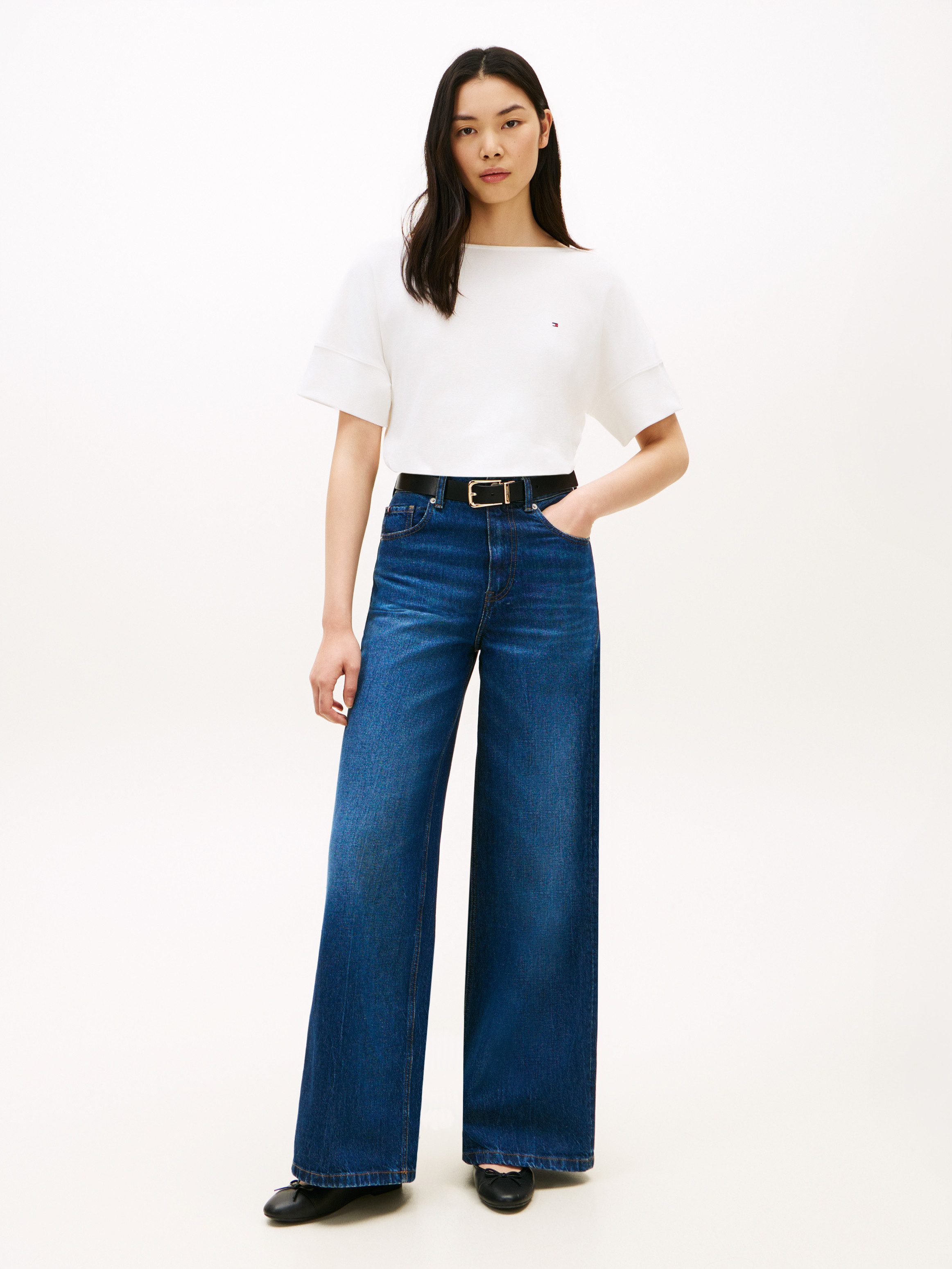 Tommy Hilfiger Kurzarmshirt MDRN CODY SS SLV C-NK TEE mit dezenter Logo-Stickerei, Relaxed Fit