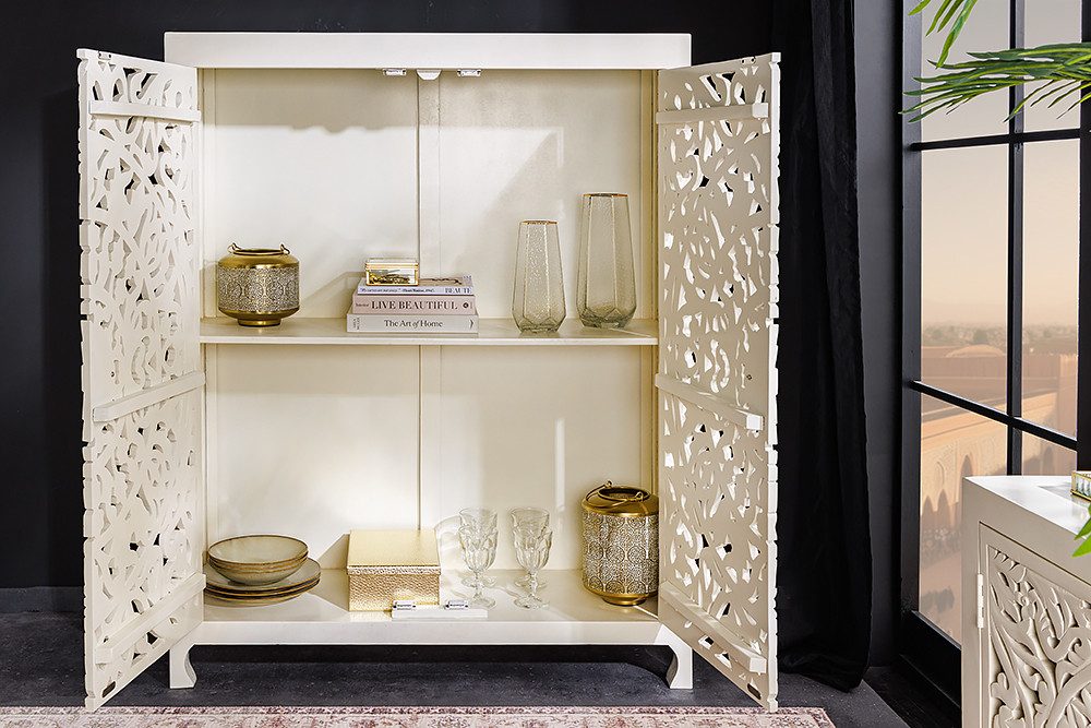 riess-ambiente Highboard MARRAKESCH 140cm weiß (Einzelartikel, 1 St), Massivholz · Kommode · handmade · mit Verzierung · Wohnzimmer · Design