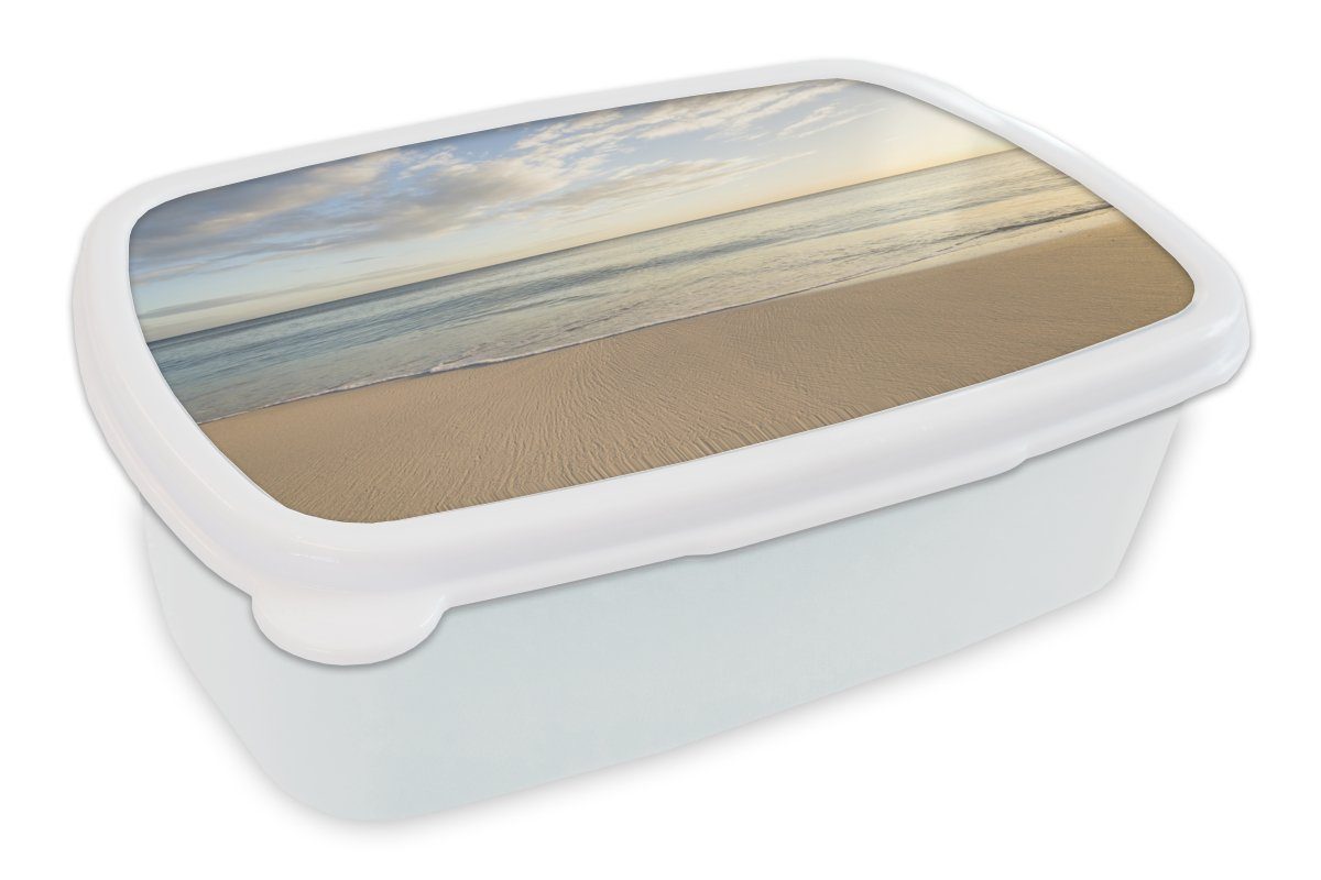 MuchoWow Lunchbox Strand - Wasser - Wolken, Kunststoff, (2-tlg), Brotbox für Kinder und Erwachsene, Brotdose, für Jungs und Mädchen weiß