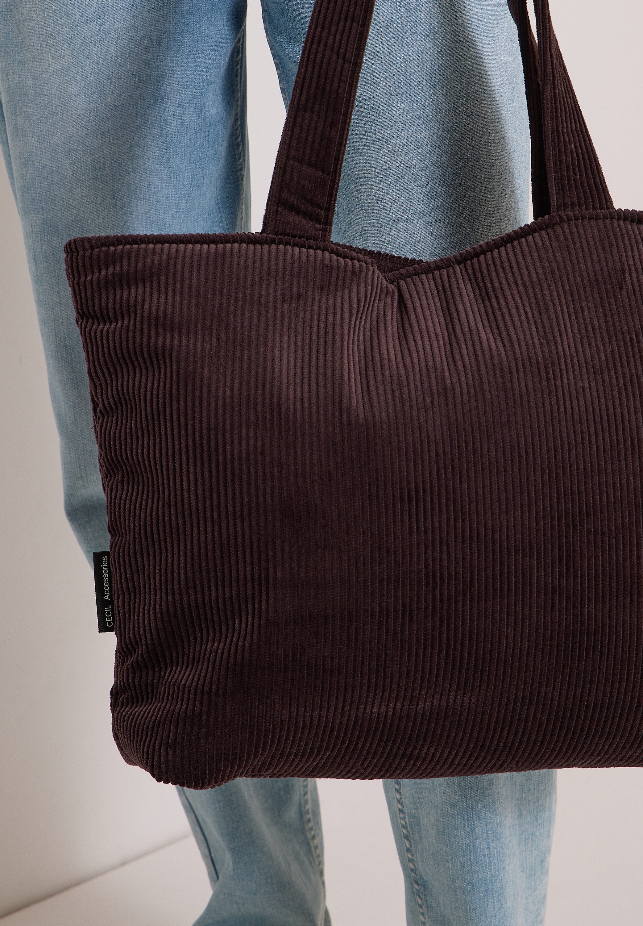 CECIL Shopper, Basic