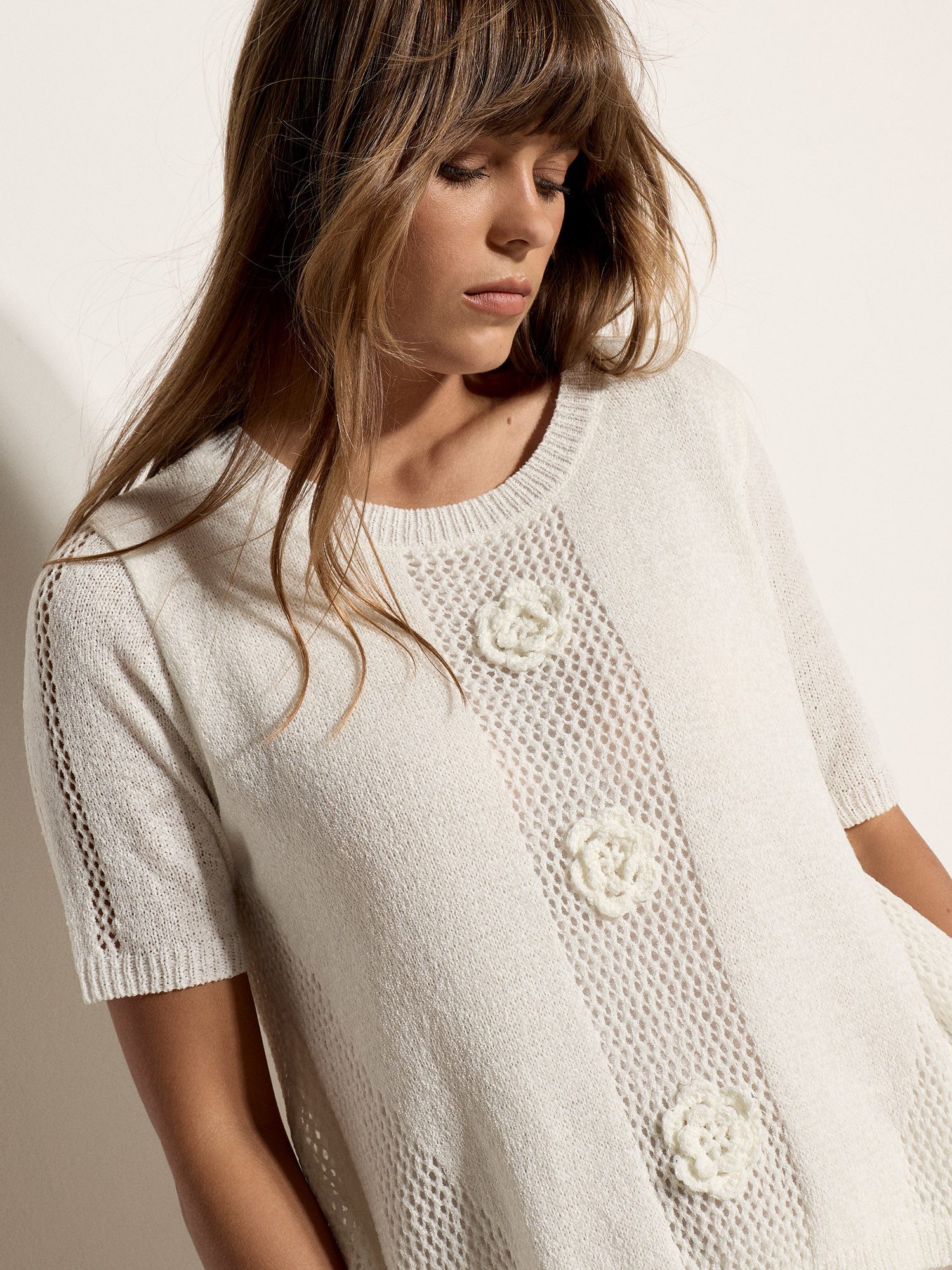 Apricot Spitzenshirt Blumiges Strick-Lagenoberteil Häkelverzierung – Bild 3 von 4