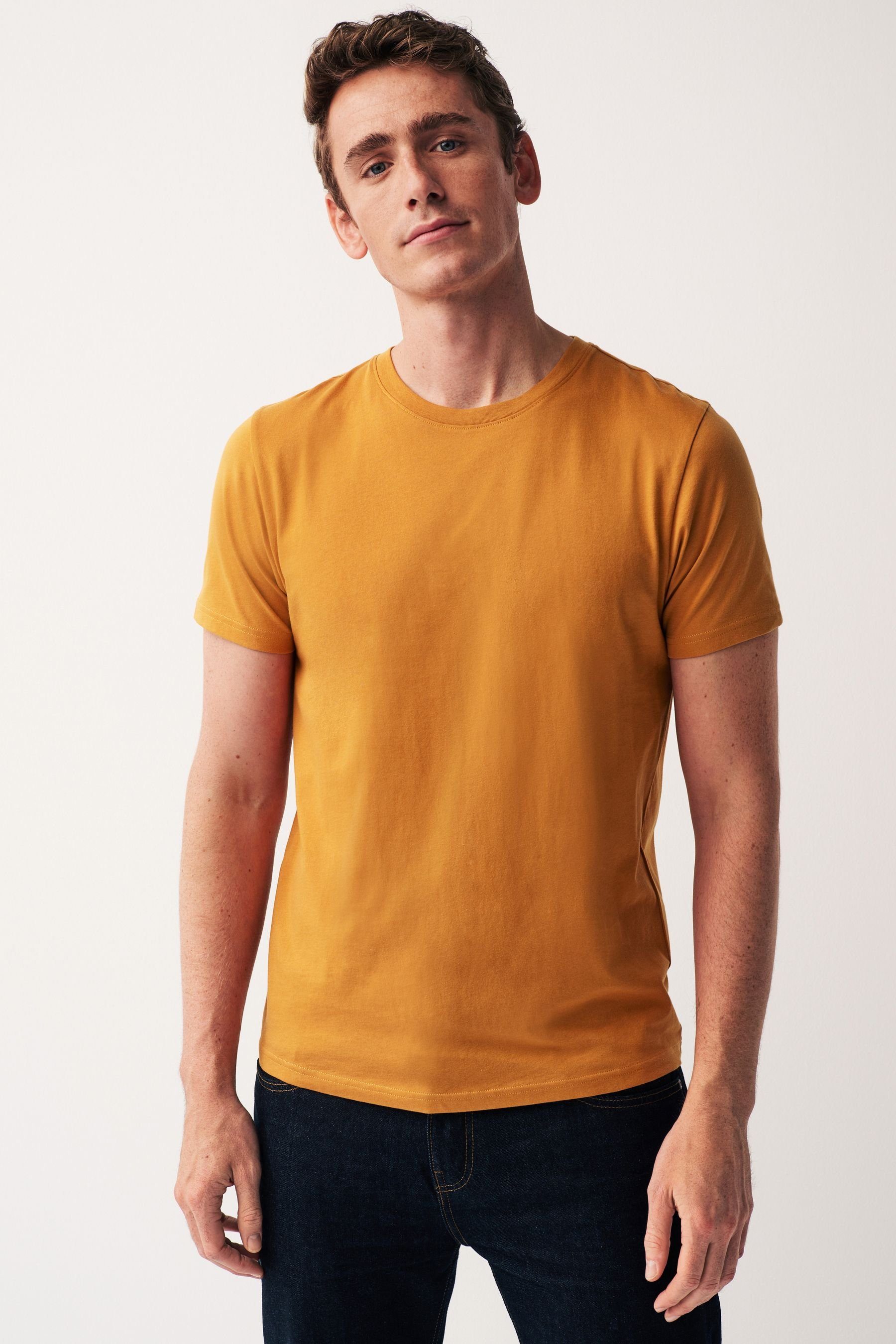 Next T-Shirt Essential T-Shirt mit Rundhalsausschnitt (1-tlg) Amber Yellow