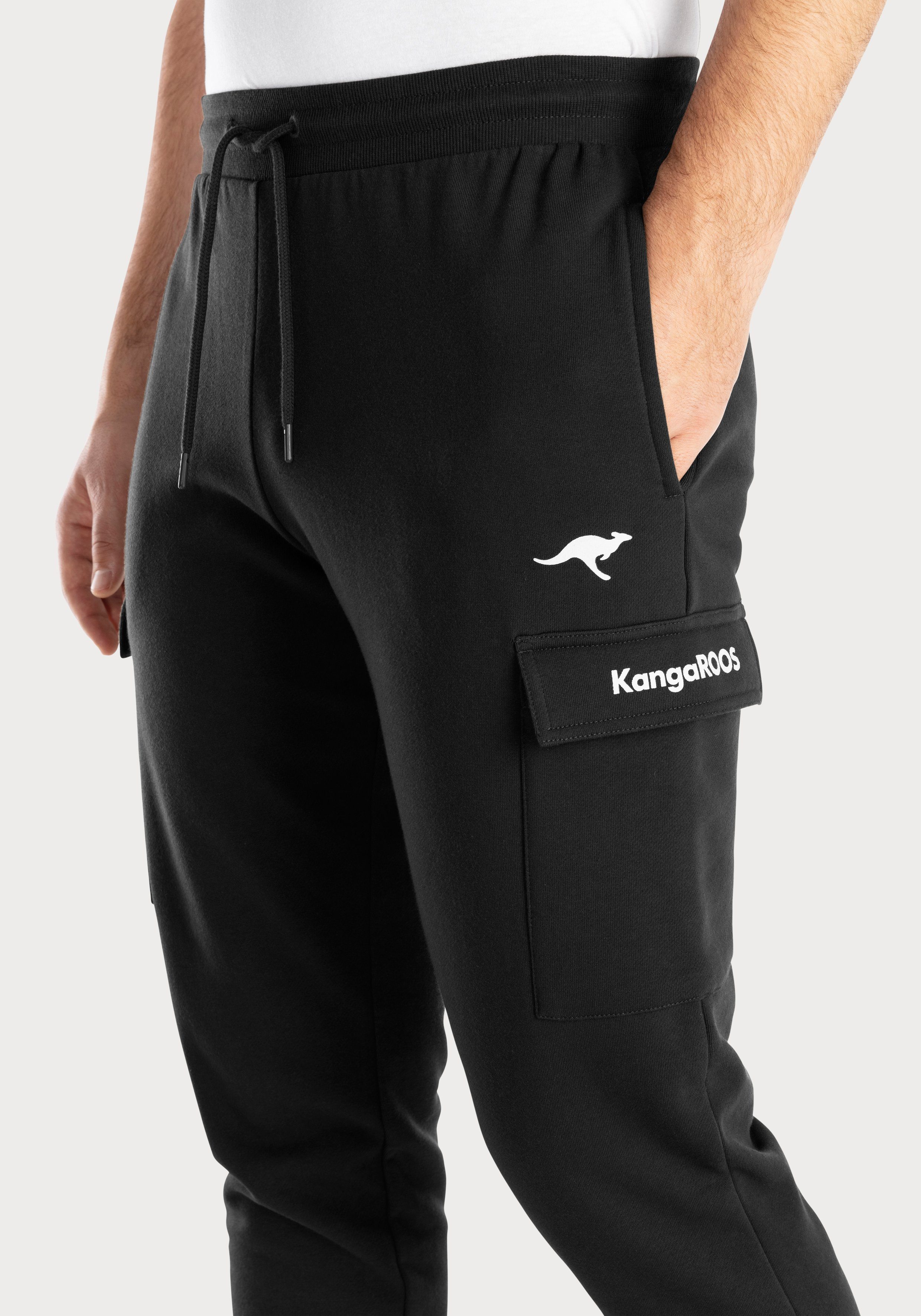 KangaROOS Sweathose Seitentaschen mit aufgesetzten schwarz
