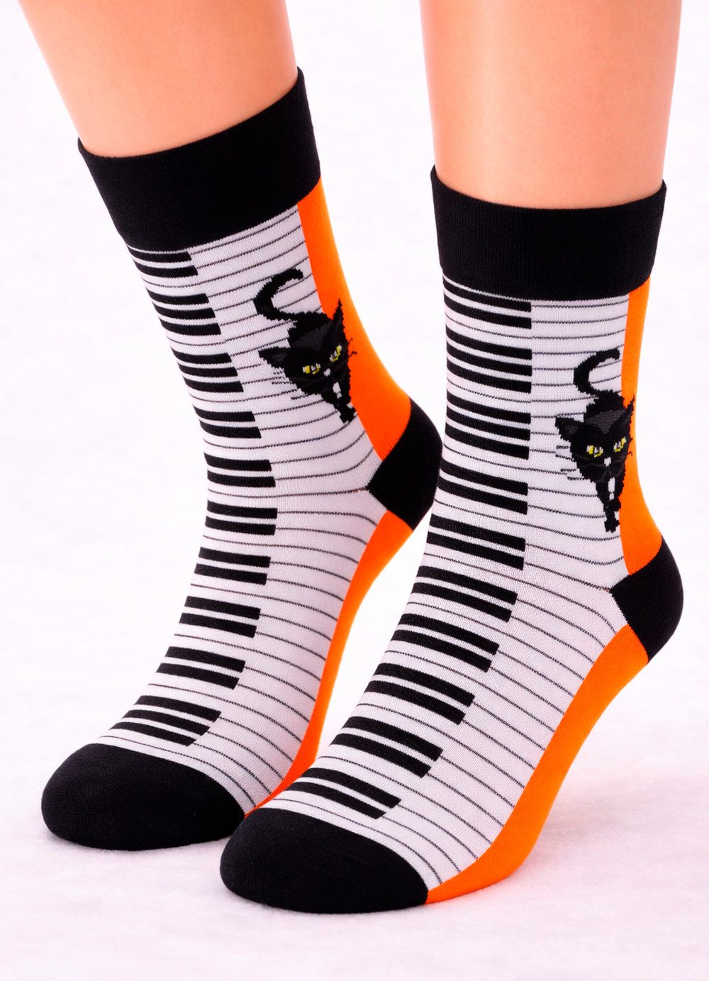 Martinex Socken Socks bunte Strümpfe Themensocken für Ostern mit Hasen 34 35 36 37 38 39 40 41 42 43 44 45, für Ostern, Valentinstag, Alltag