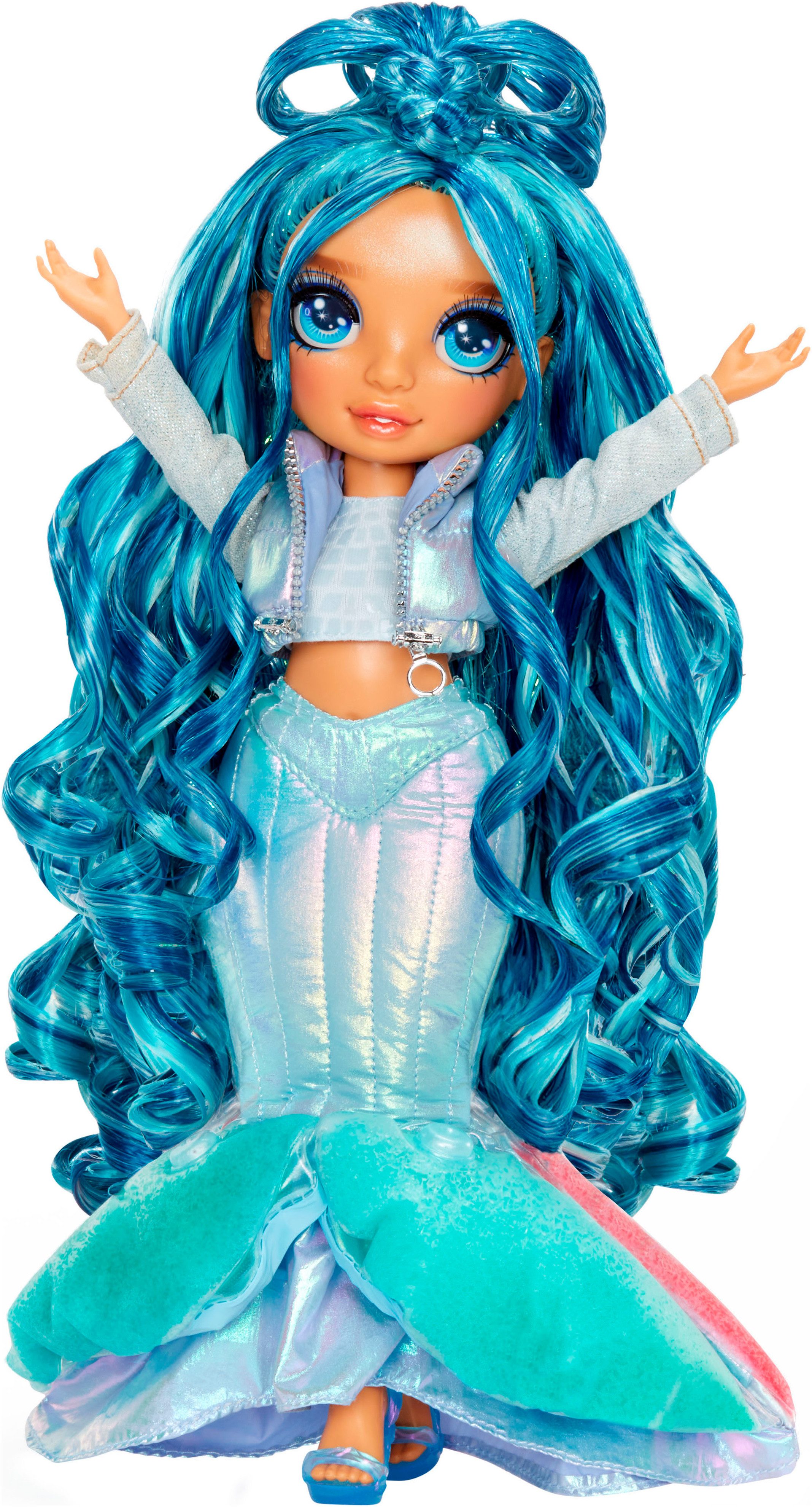 Rainbow High Winter Wonderland Doll - Skyler (Blue)