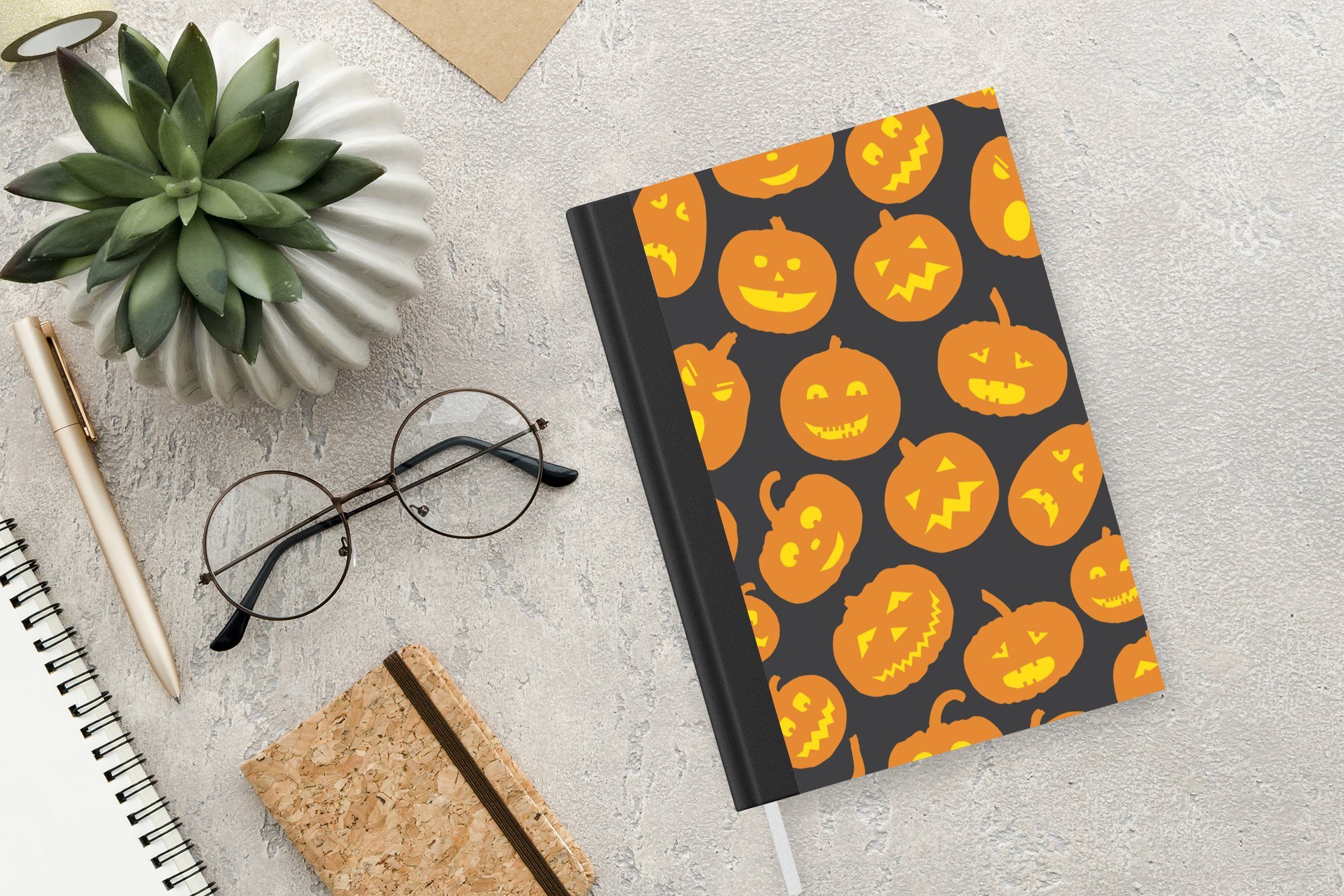 Seiten, Schnittmuster, 98 Haushaltsbuch - Merkzettel, Notizbuch A5, Journal, Notizheft, - Kürbis Tagebuch, MuchoWow Halloween