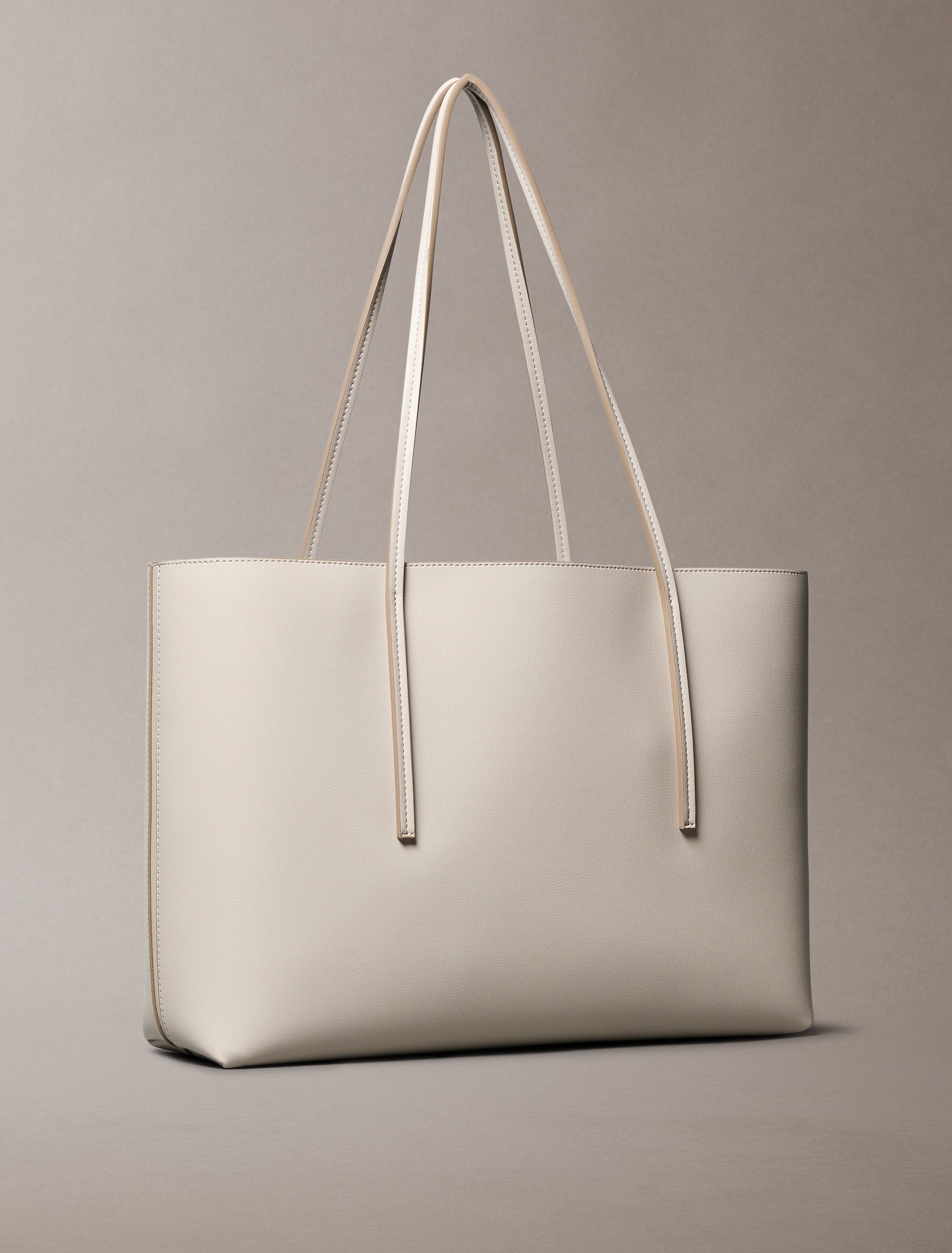 Calvin Klein Henkeltasche FOIL LOGO TOTE W/POUCH (2-tlg), Damen-Schultertas günstig online kaufen