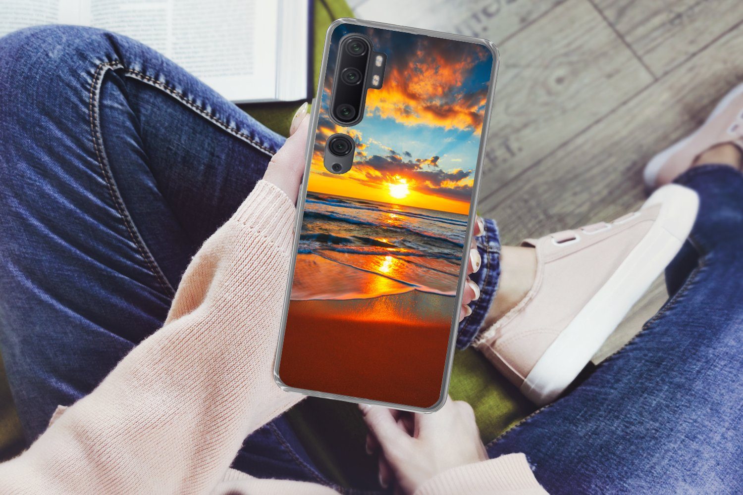 MuchoWow Handyhülle für Xiaomi Mi Note 10 Meer - Sonnenuntergang - Strand - Wolken - Orang