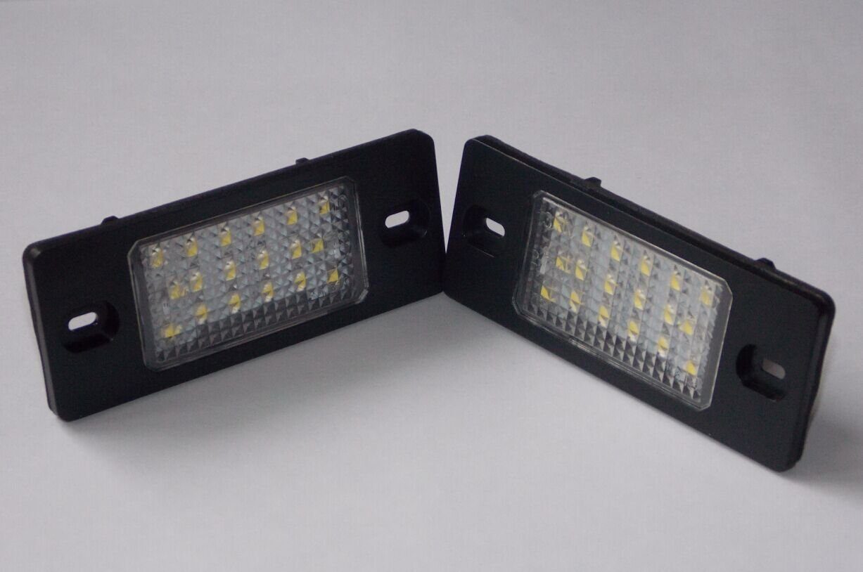 MINI LED-Nummernschildbeleuchtung in Schwarz mit 3 LEDs und Halter