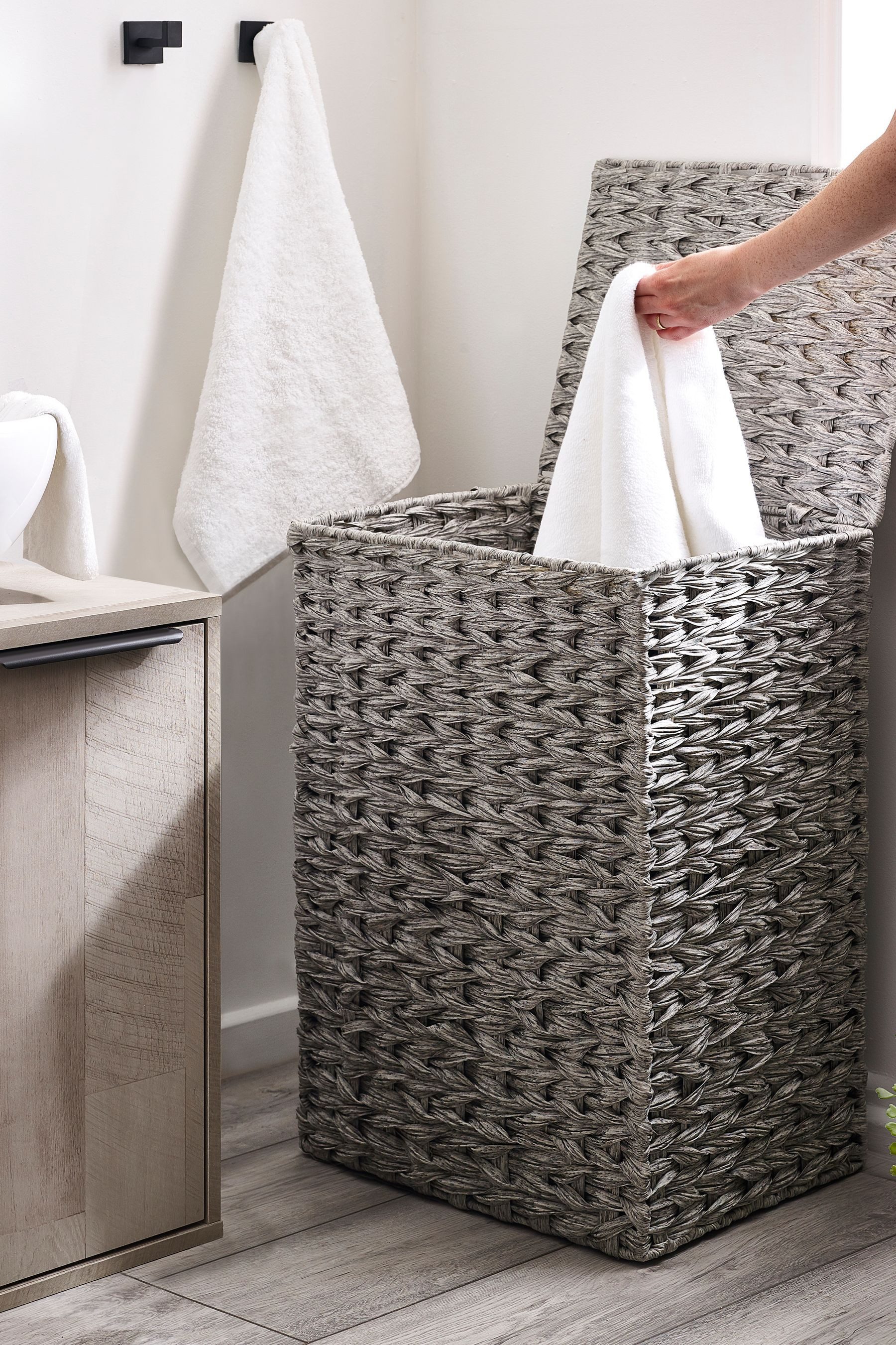 Next Wäschesortierer Rattan Wäschekorb, Deckelkorb