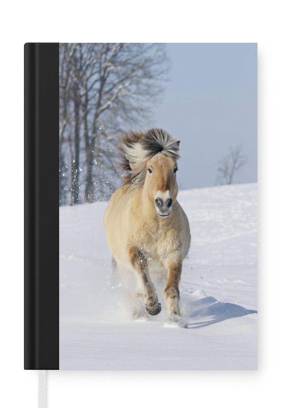 MuchoWow Notizbuch Laufendes Fjordpferd im Schnee, Journal, Merkzettel, Tagebuch, Notizheft, A5, 98 Seiten, Haushaltsbuch