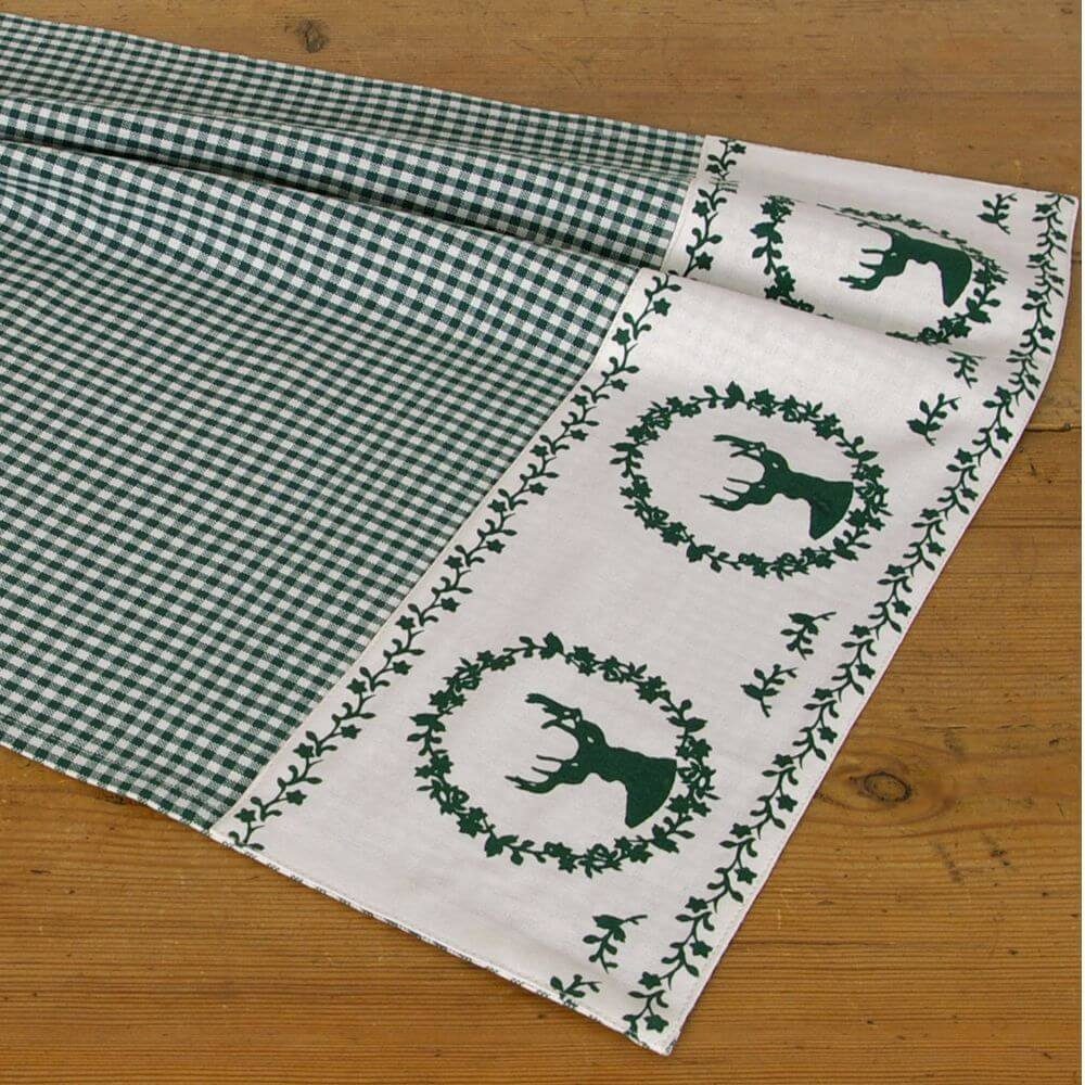 matches21 HOME & HOBBY Tischdecke Tischläufer RESI Hirsche kariert grün, 100 % Baumwolle, in 48x100 cm (1-tlg), Pflegeleicht waschbar bis 30° Grad
