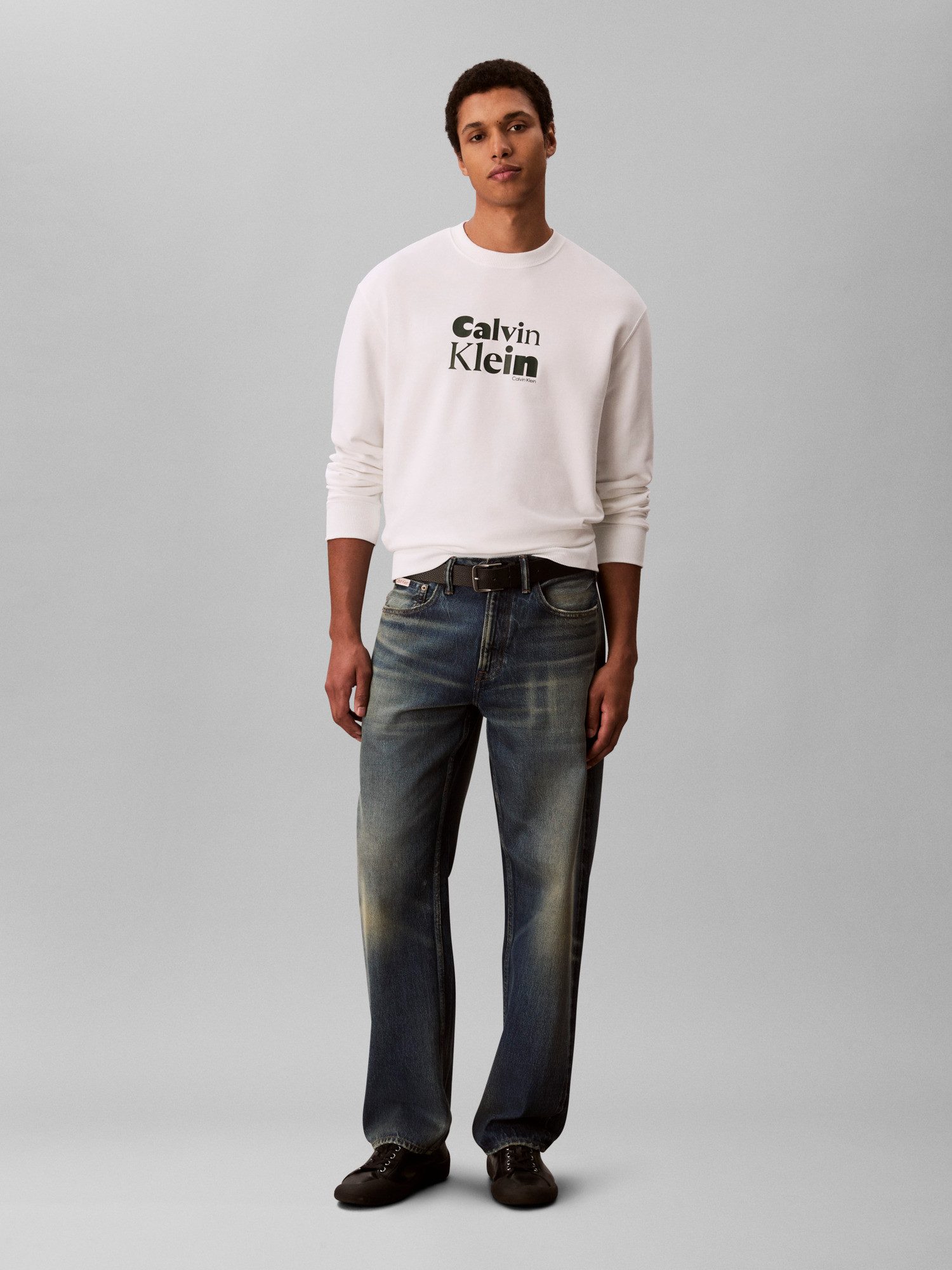 Calvin Klein Sweatshirt LS EU 350TERRY CALVIN BOLD GRAPH Rundhalsausschnitt, regular fit