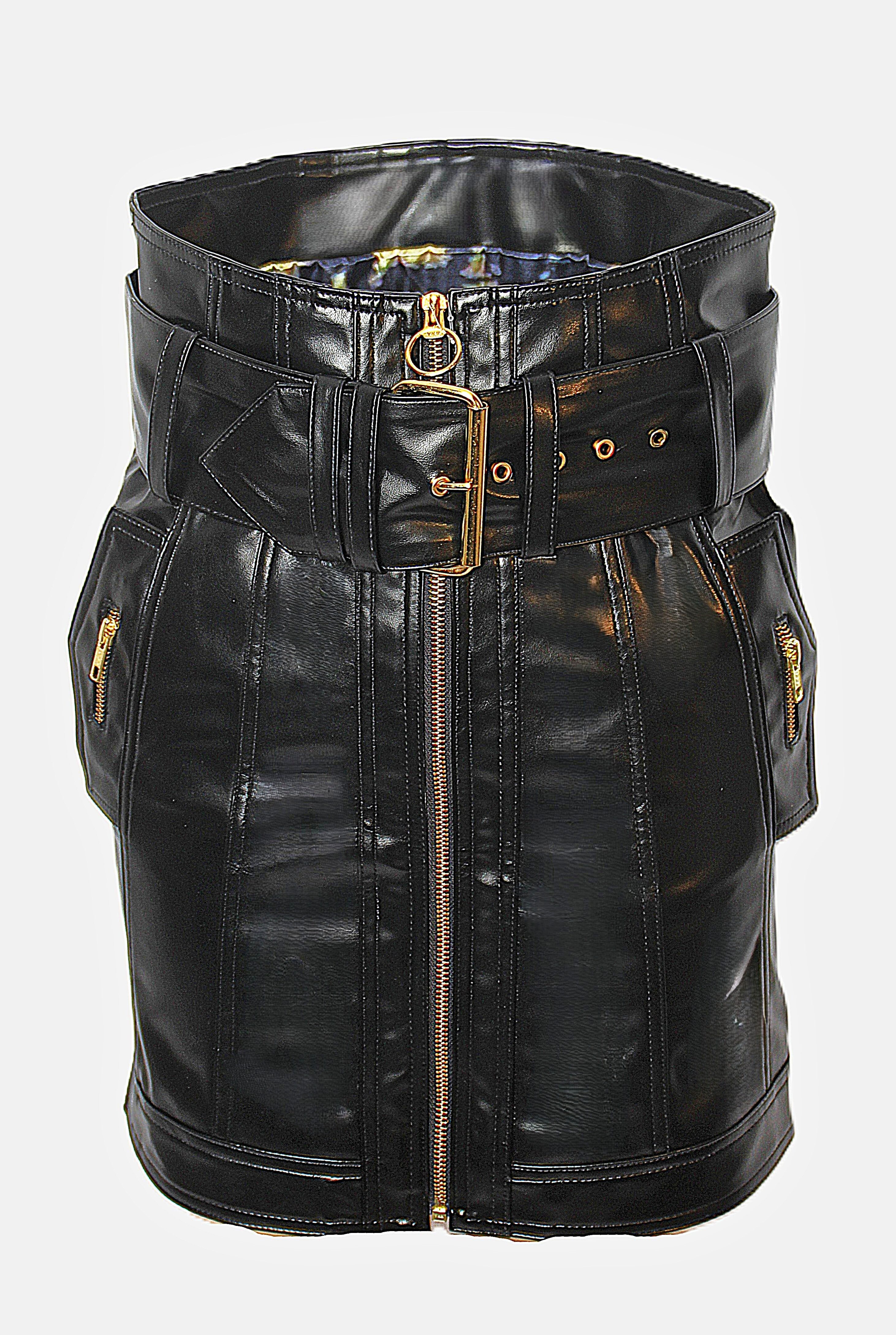 Be Noble Lederrock Black Vamp Kurzer Rock aus Kunstleder in schwarzer Lackoptik