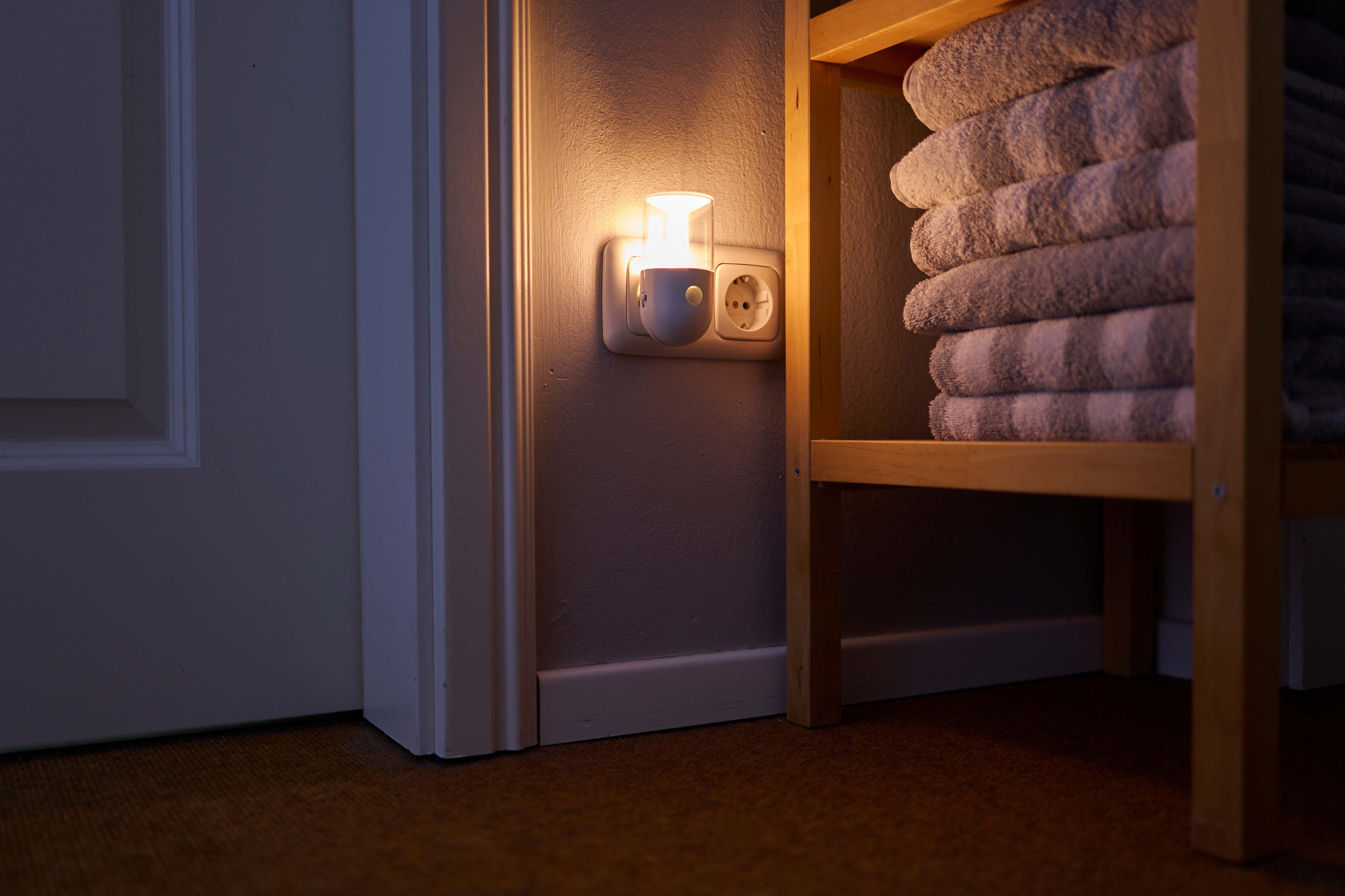 Northpoint LED Nachtlicht mit Dämmerungssensor & Bewegungsmelder, Up&Down L günstig online kaufen