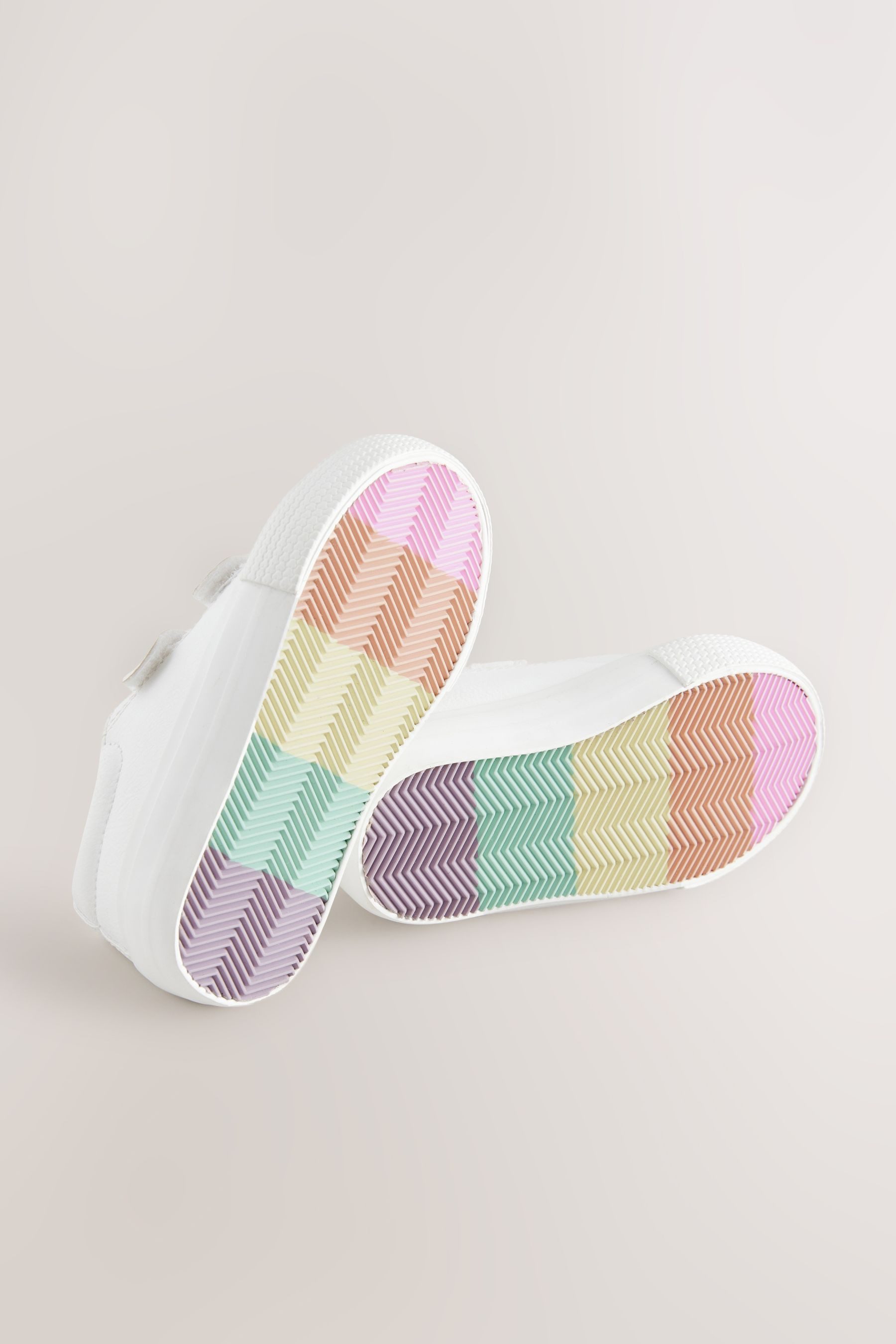 Next Derber Sportschuh mit Klettverschluss Sneaker (1-tlg)