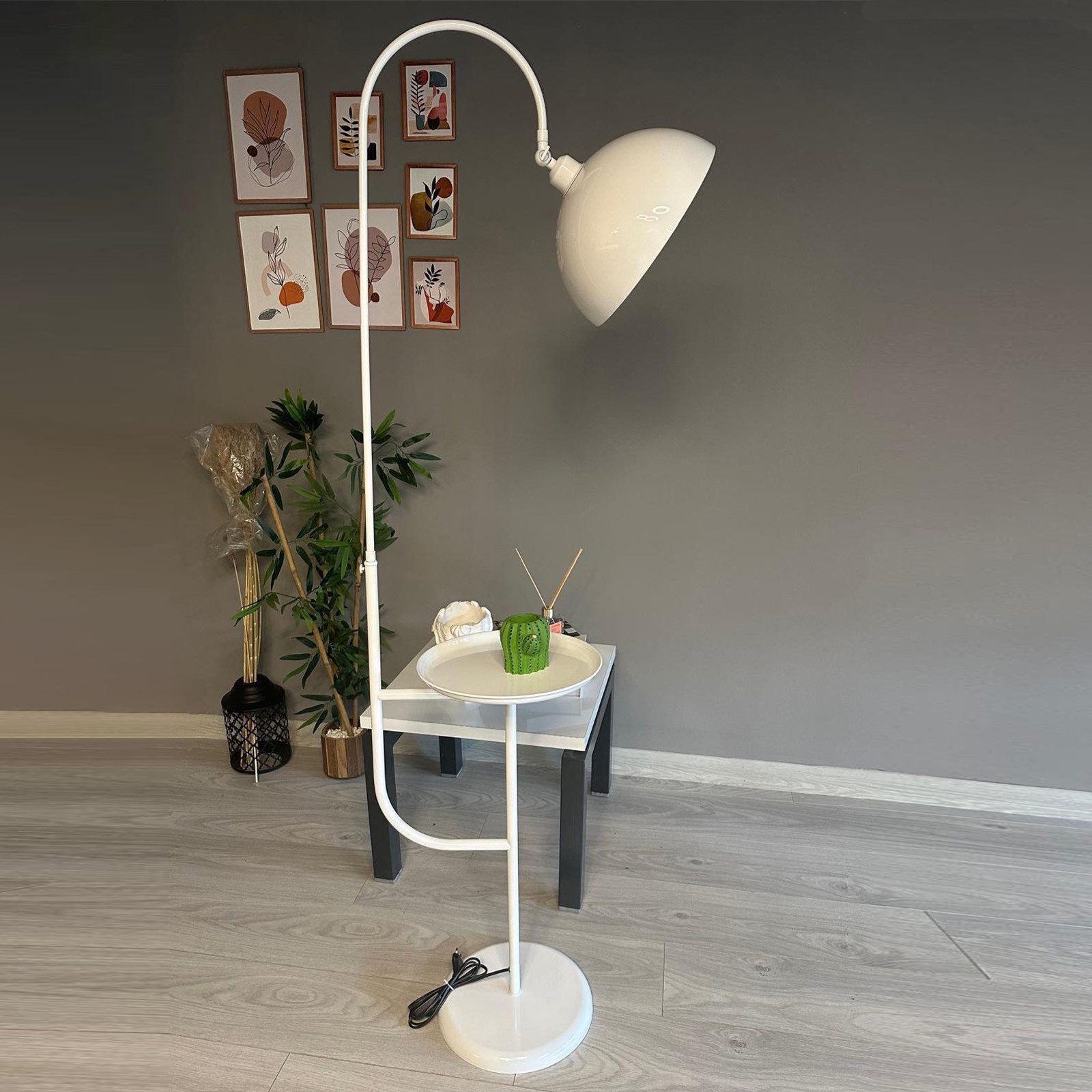 Bamyum Stehlampe Moderne Stehlampe aus Metall günstig online kaufen