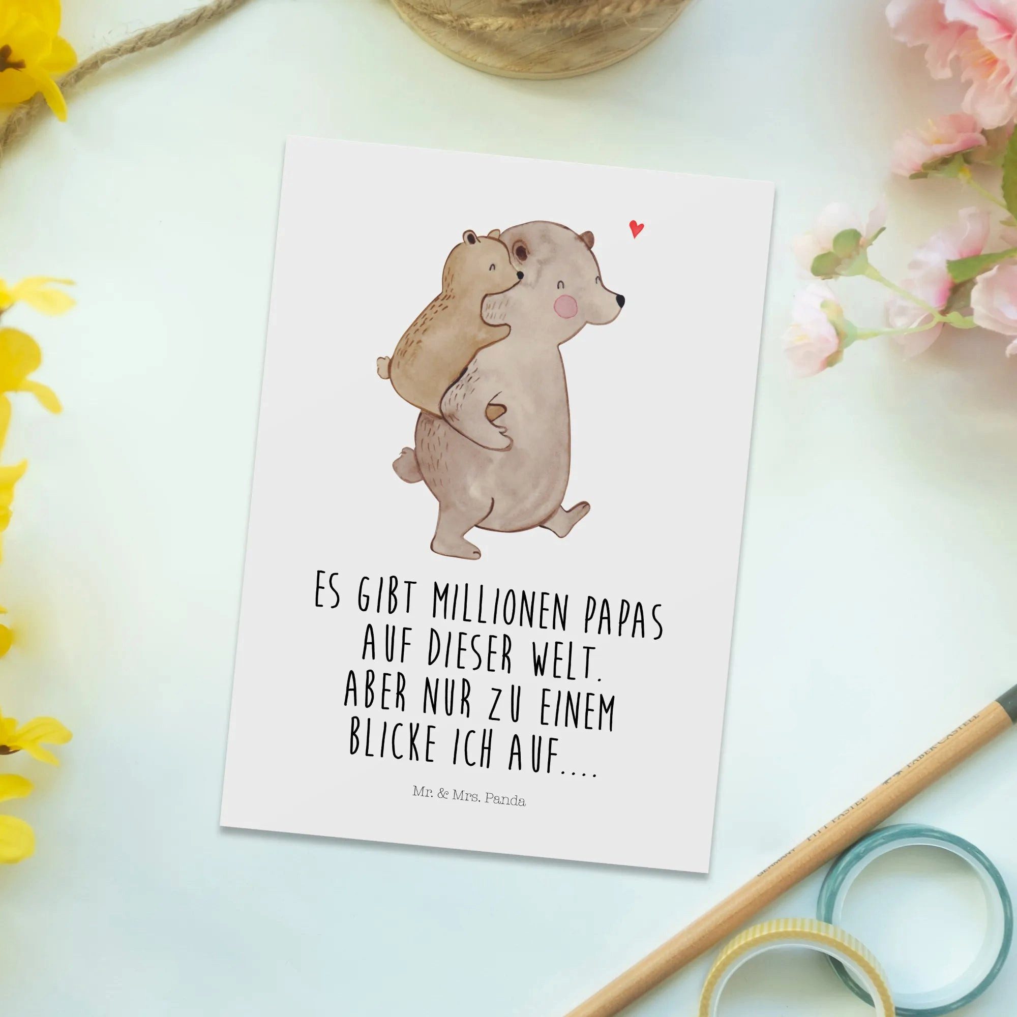 Thumbnail - Mr. & Mrs. Panda Postkarte Papa Bär - Weiß - Geschenk, Papi, Einladung Geburtstag, Einladungskar, Liebevolles Design