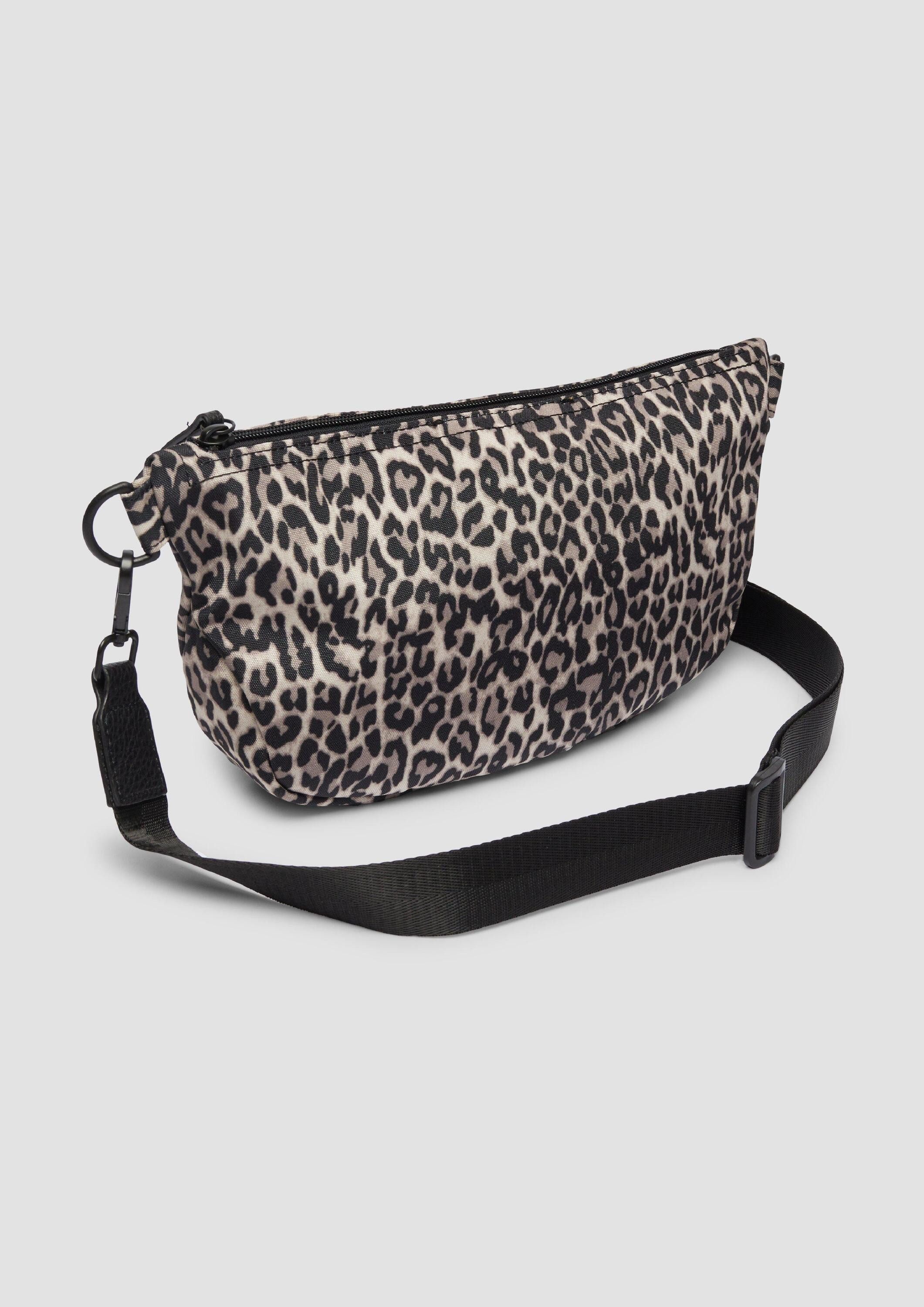 s.Oliver Gürteltasche Tasche, Crossbody Bag mit Leo-Print