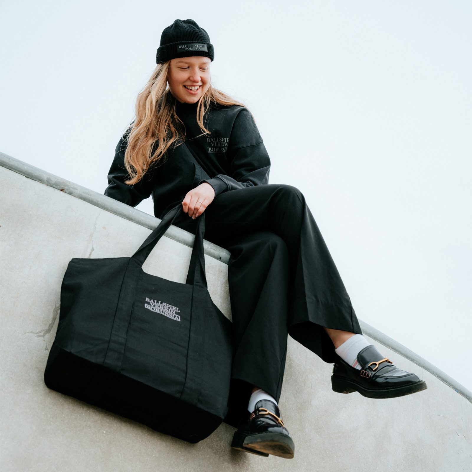 BVB Schultertasche BVB Shoulderbag washed black (1-tlg)