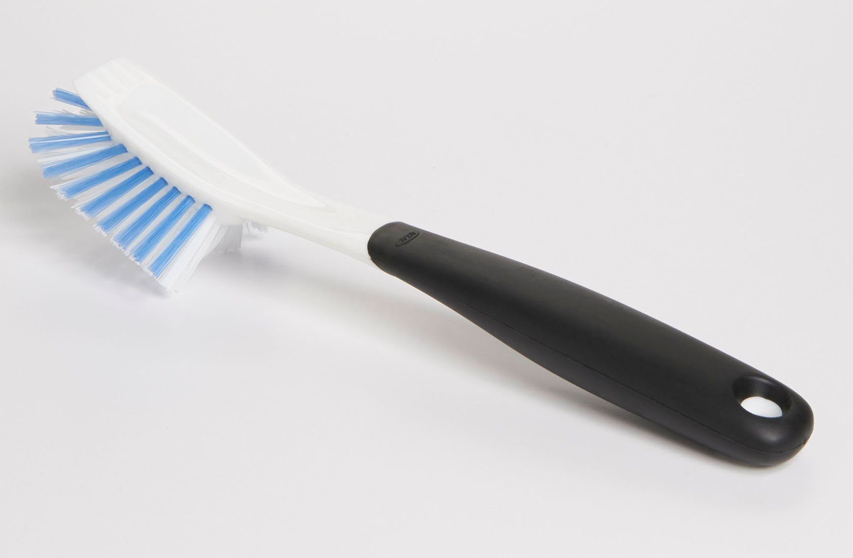 OXO Good Grips Reinigungsbürste, robuste Nylonborsten – Bild 4 von 5