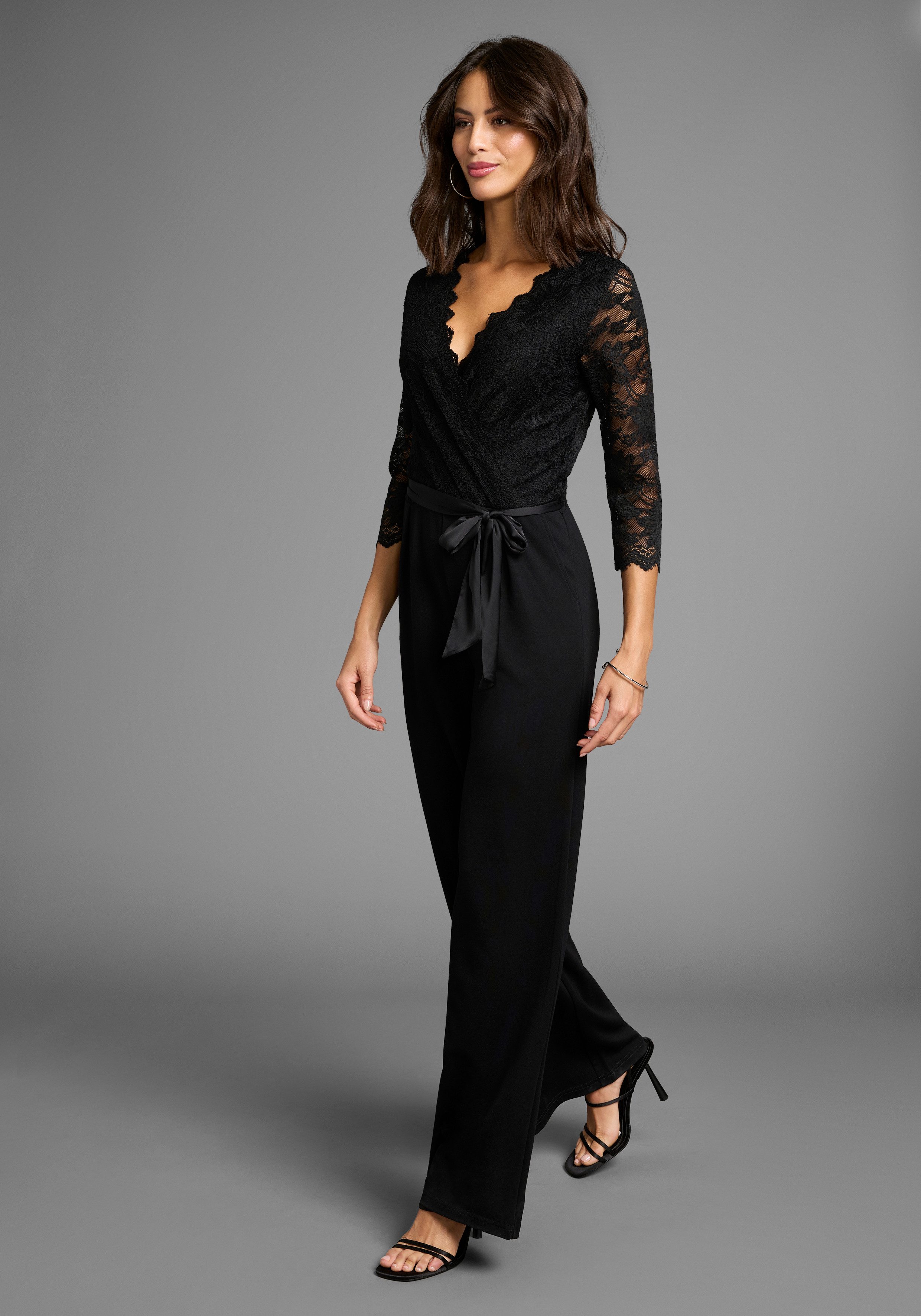 Laura Scott Jumpsuit mit Spitzenoberteil und günstig online kaufen