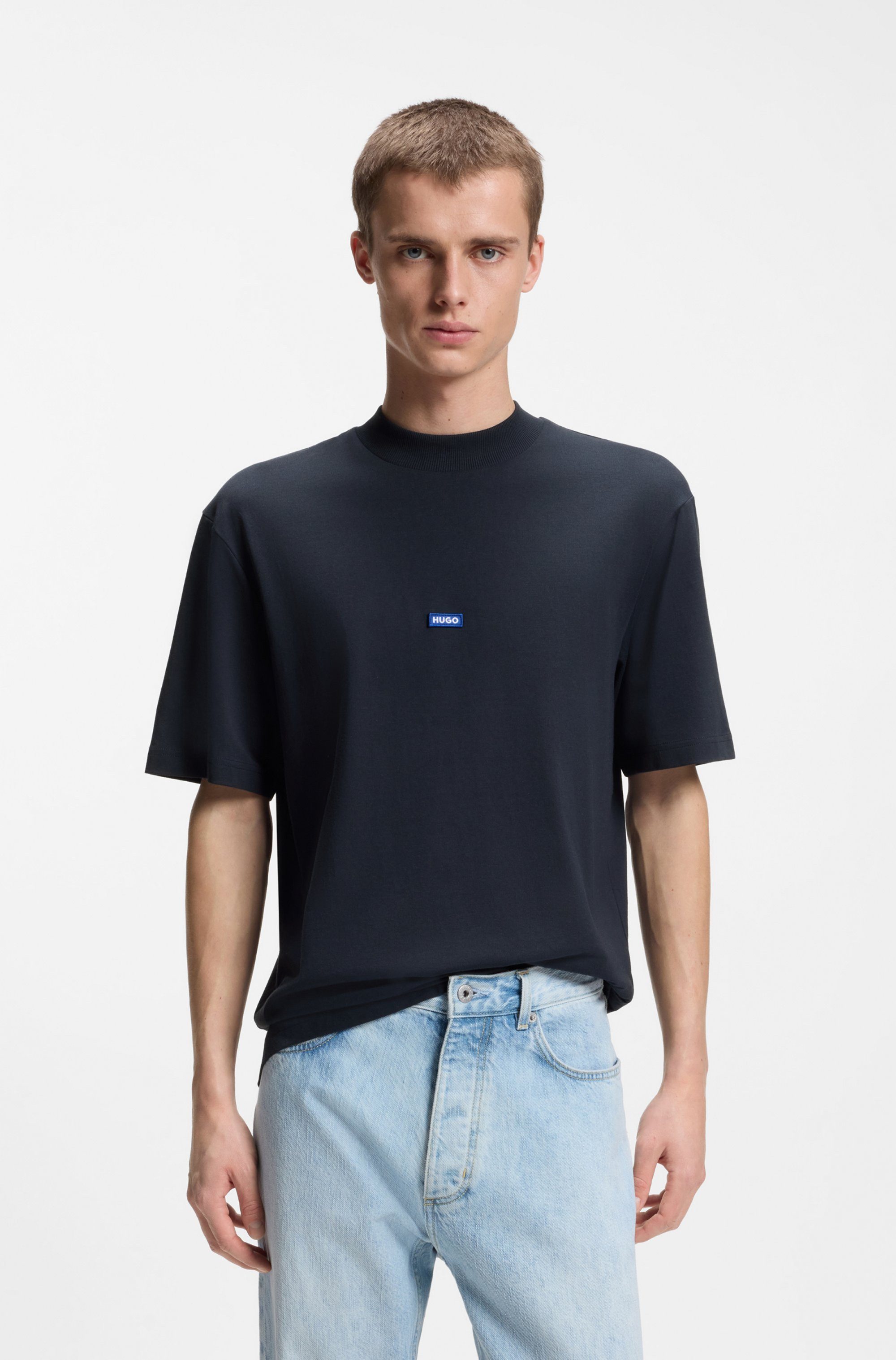 HUGO Blue T-Shirt Nieros mit Logo-Patch günstig online kaufen