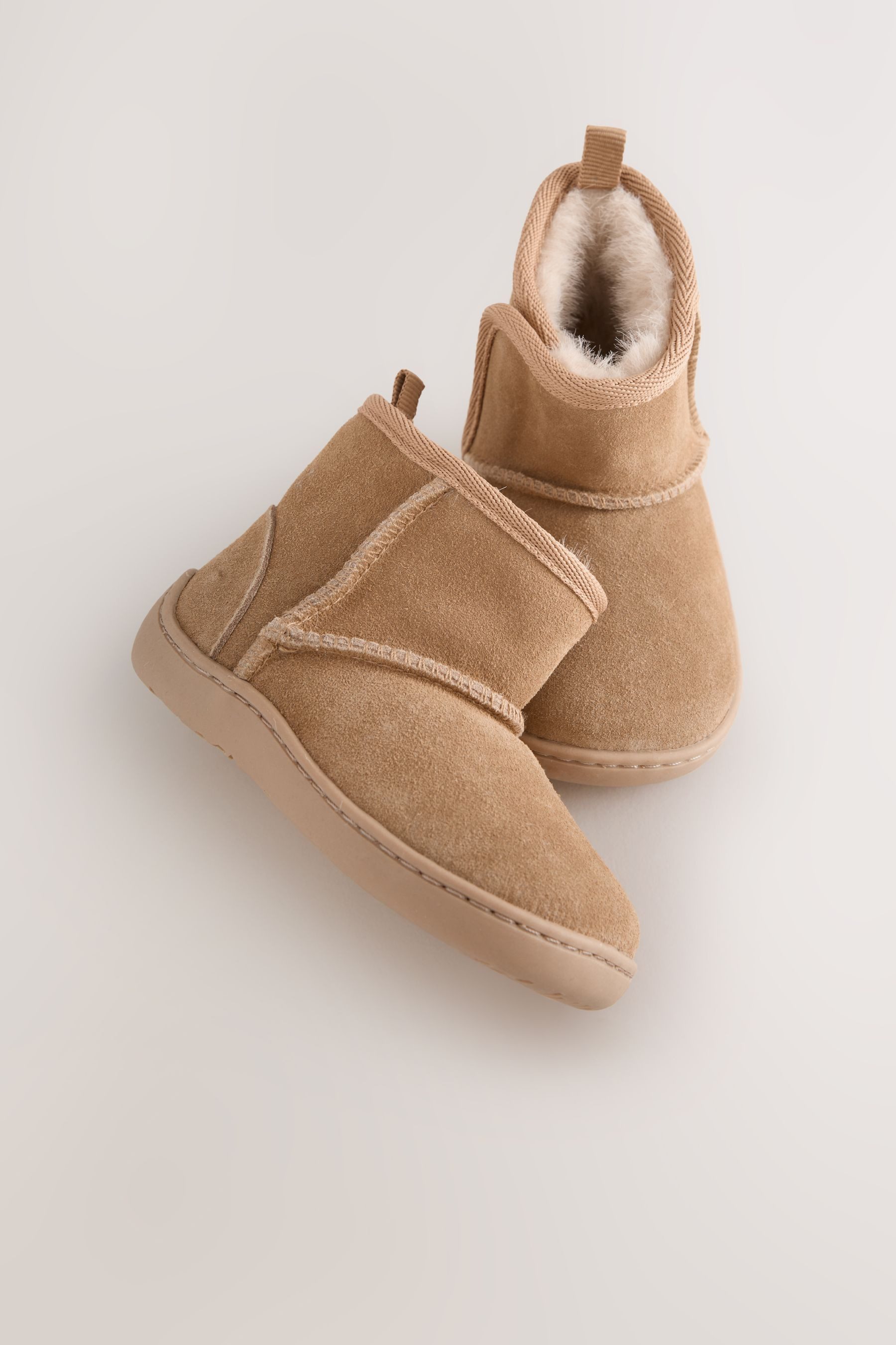 Next First Walker Schlupfstiefel aus Veloursleder Stiefel (1-tlg)