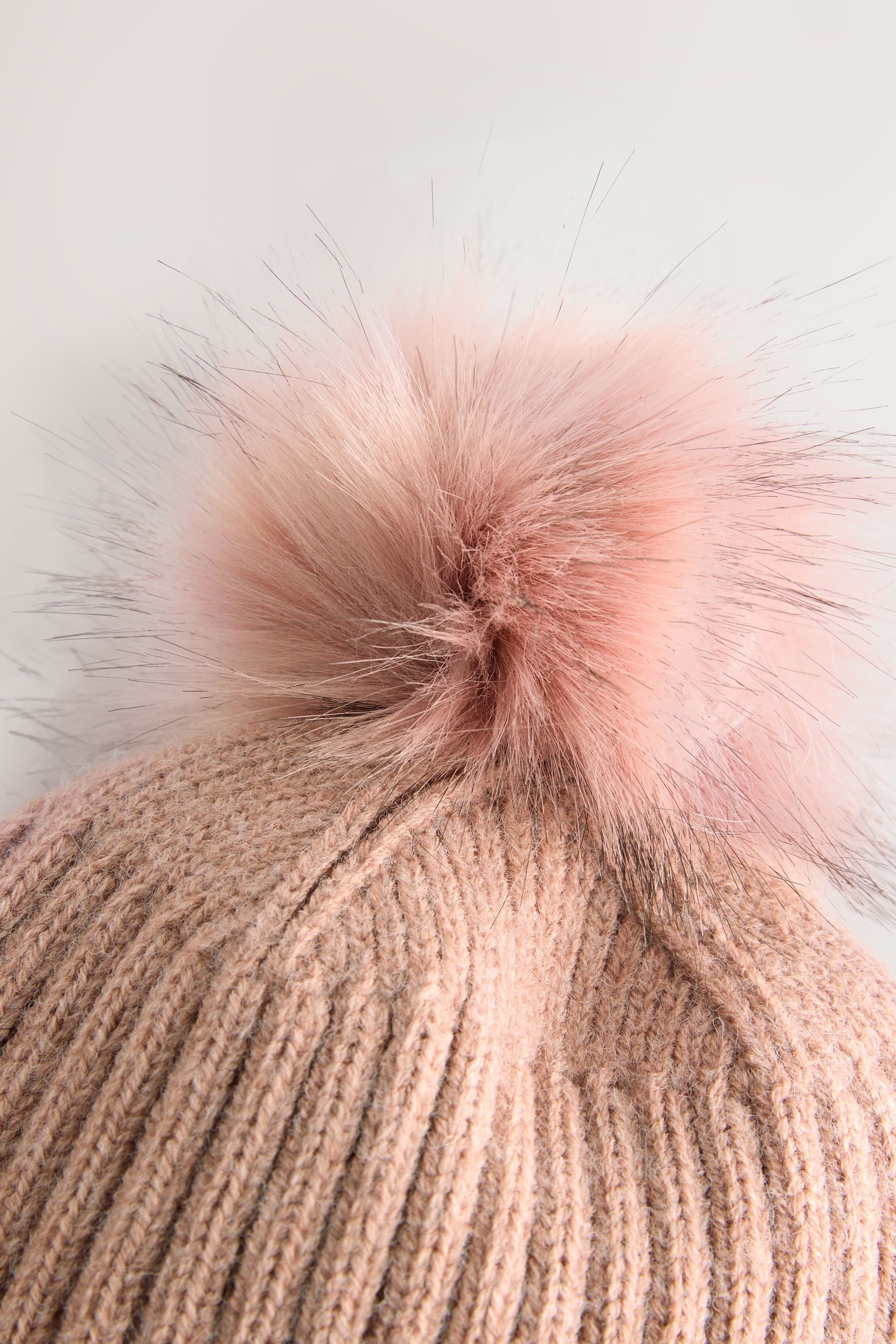 Next Bommelmütze Gerippte Beanie mit Bommel (1-St)