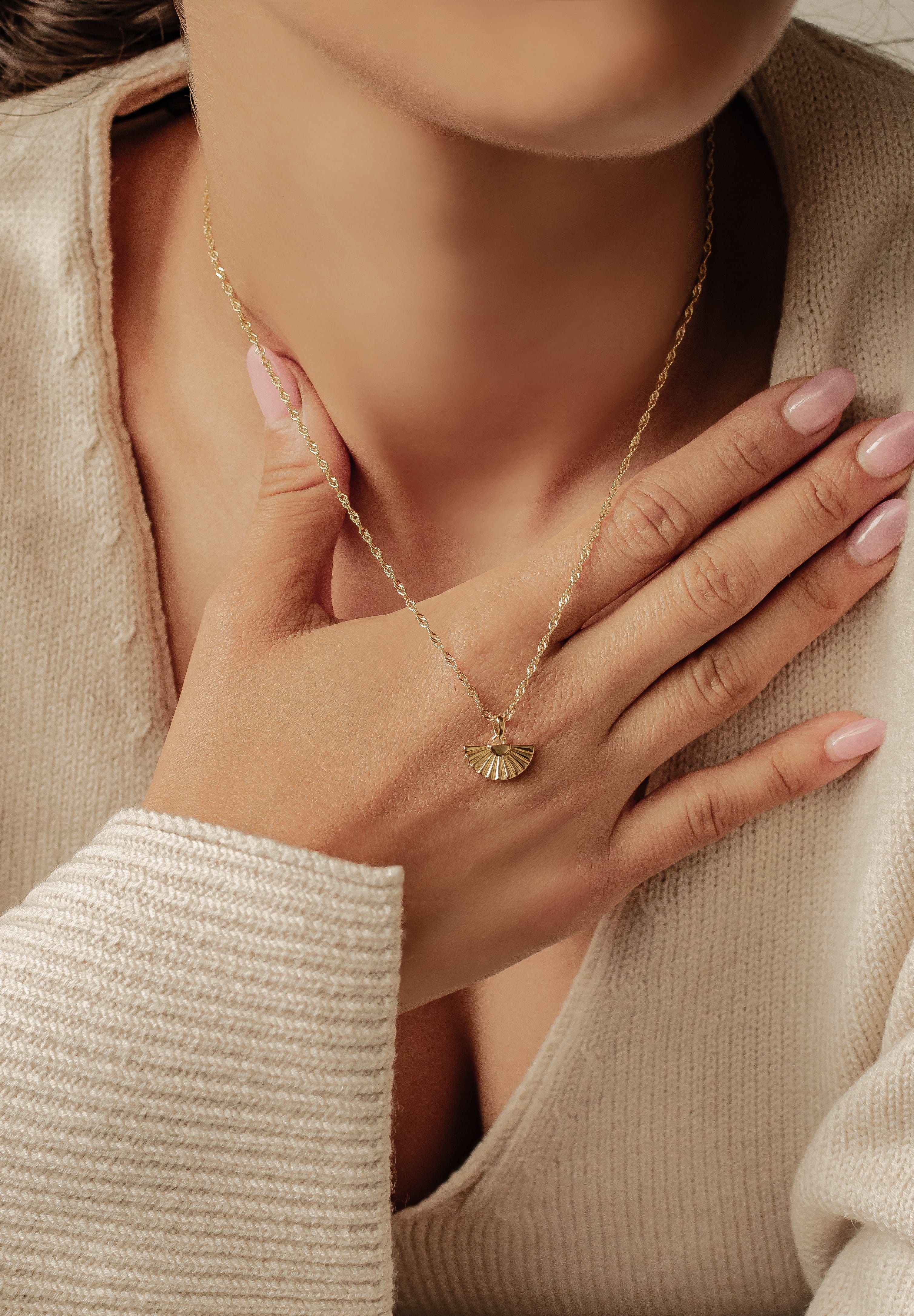 Hey Happiness Freundschaftskette Kette Damen Silber 925 Vergoldet 18K, Anhänger Fächer hängend, Silber Kette Halbkreis Fan Charm, Talisman – Bild 3 von 4