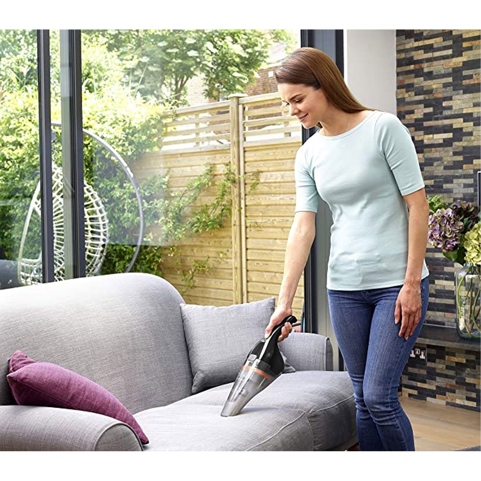 Black + Decker Akku-Hand-und Stielstaubsauger NVC115BJL Akku-Handstaubsauger, Laufzeit pro Akkuladung: ca. 9 Min. Ladezeit ca. 10 Std.