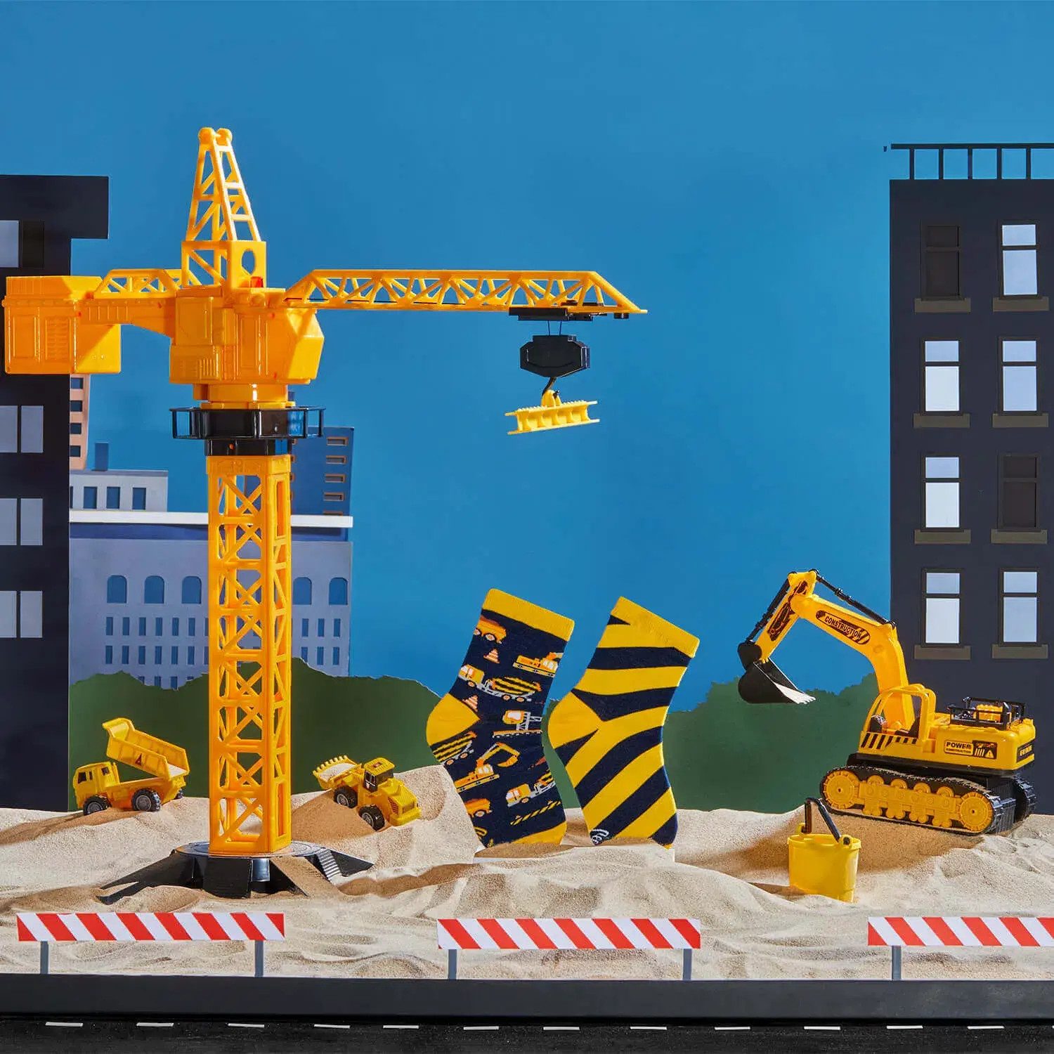 Many Mornings Freizeitsocken Many Mornings Kids Sock the Builder (1 Paar, 1-Paar, 1 Paar) immer ein dismatching Paar