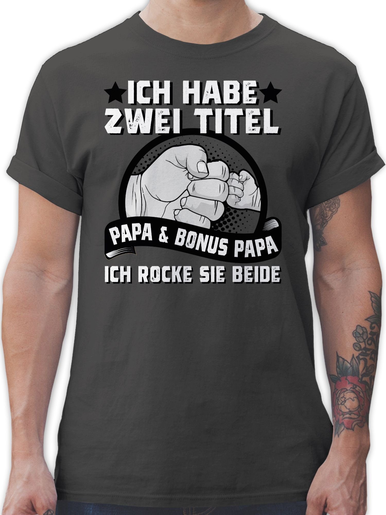 Shirtracer T-Shirt Ich für I 1 zwei Papa Dunkelgrau Titel Bonus Vatertag - Geschenk und Papa habe Stiefvater Papa