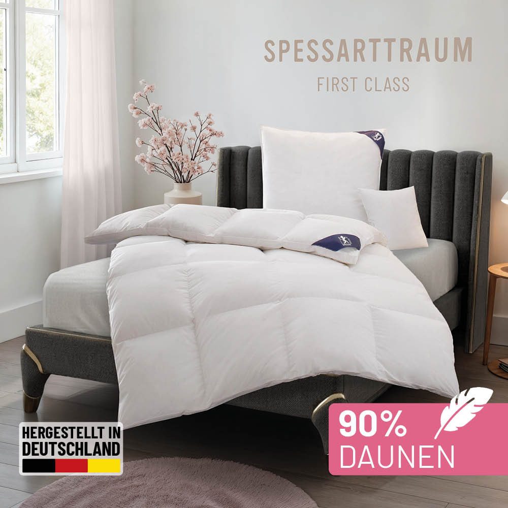 SPESSARTTRAUM Daunenbettdecke First Class, Füllung: 90% Daunen / 10% Federn, Klasse 1, Downpass zertifiziert, Bezug: 100% Baumwolle, Made in Green, Hausstauballergiker geeignet, 5 Wärmeklassen & 6 Größen, Bestseller