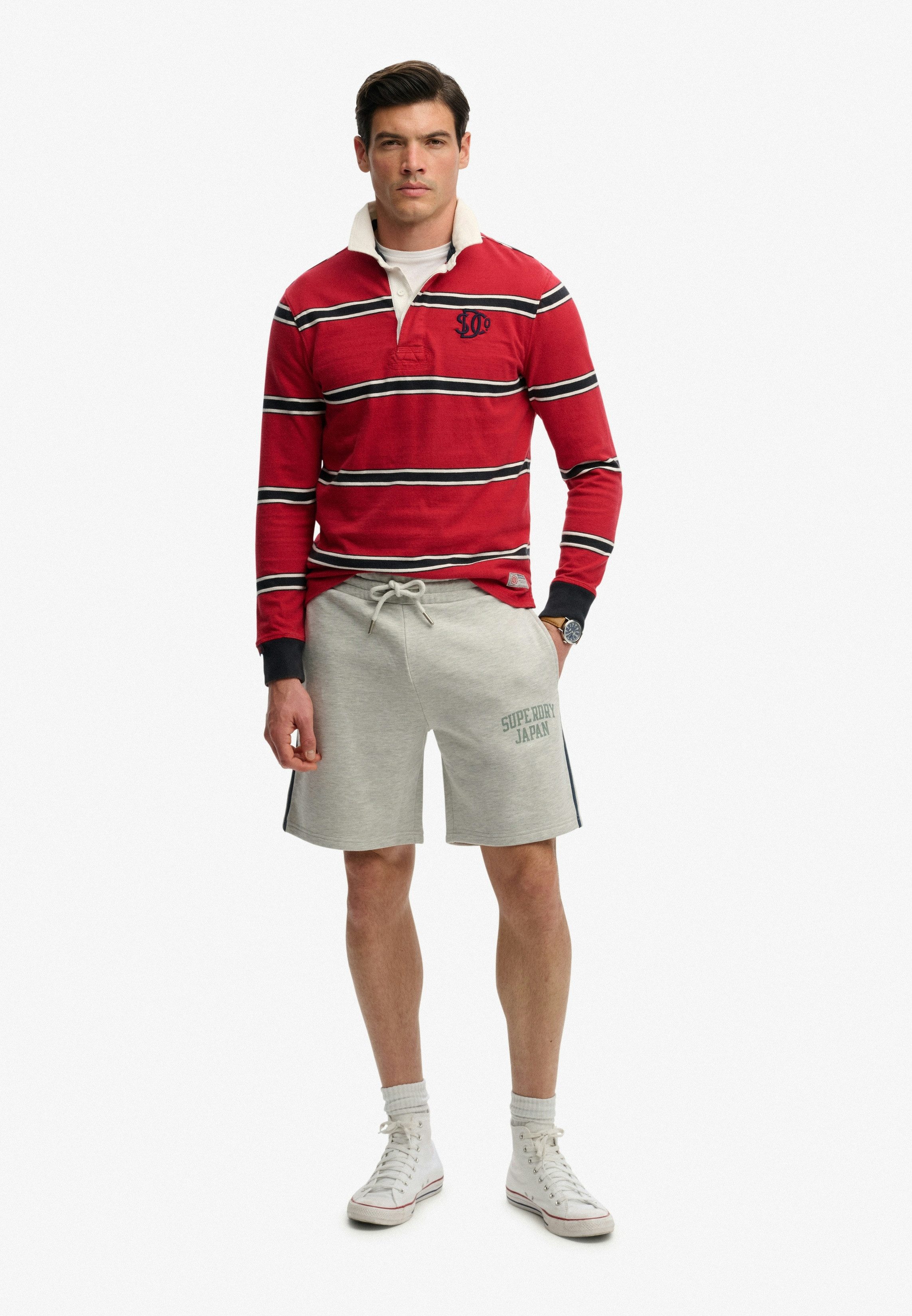 Superdry Sweatshorts ATH ESS SHORT aus Baumwolle und Polyester, Loose Fit, mit Tunnelzug, melierte Optik – Bild 4 von 5