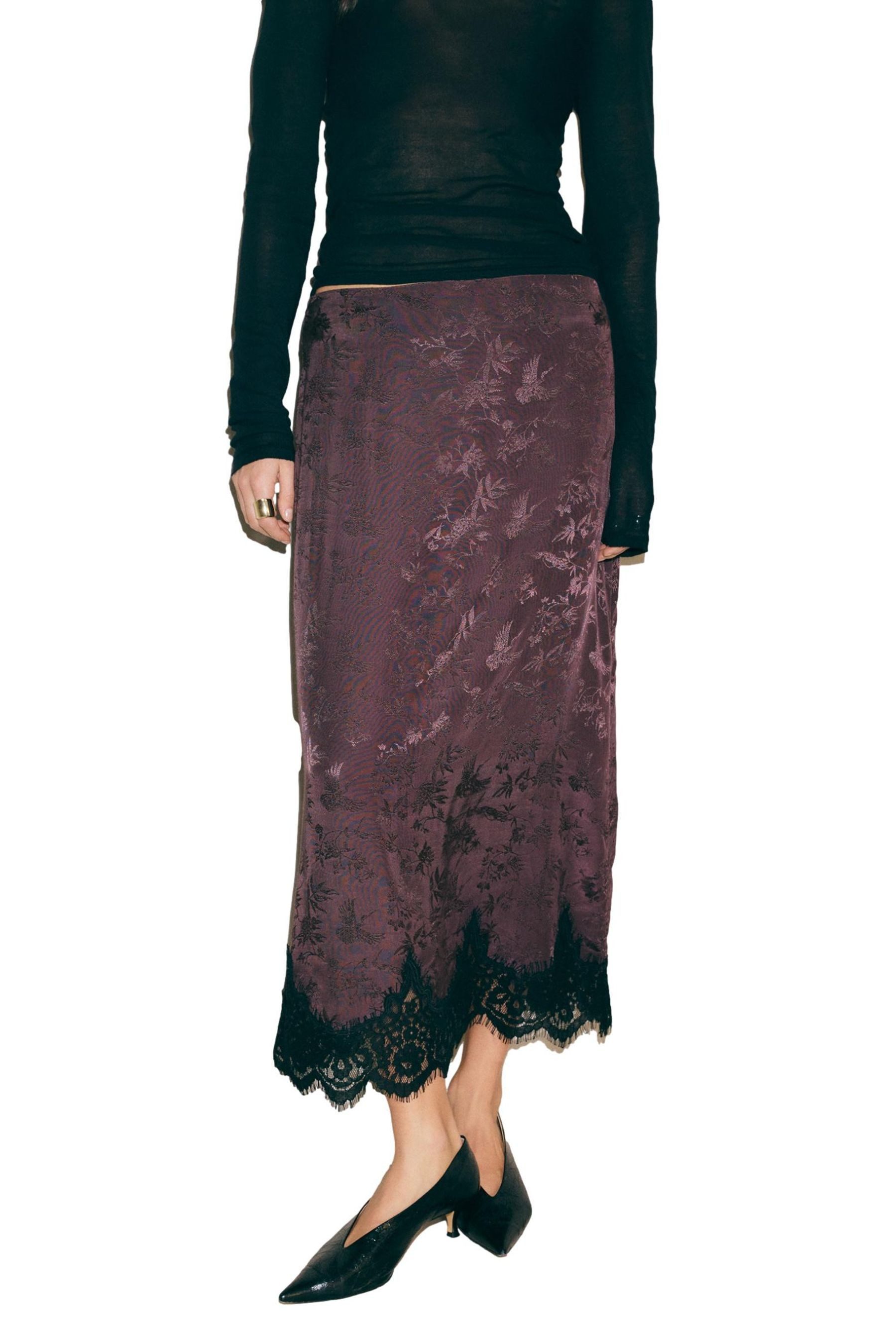 Midirock BHOEM Midirock aus Jacquard-Satin mit Spitze