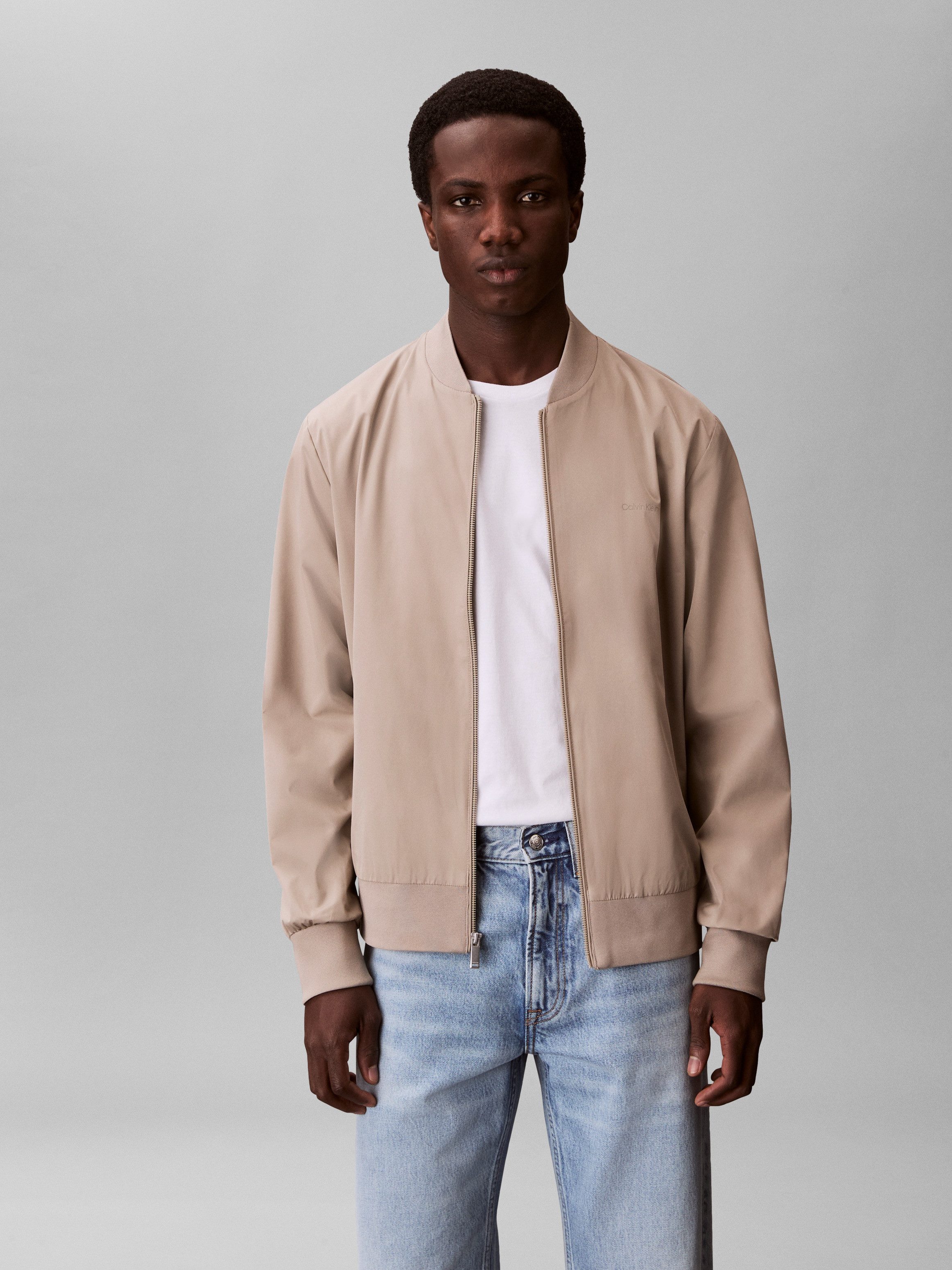 Calvin Klein Bomberjacke Regular fit, mit Rundhalsausschnitt