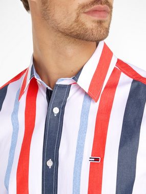 Tommy Jeans Kurzarmhemd TJM RLX STRIPES SHIRT mit mehrfarbigen Streifen