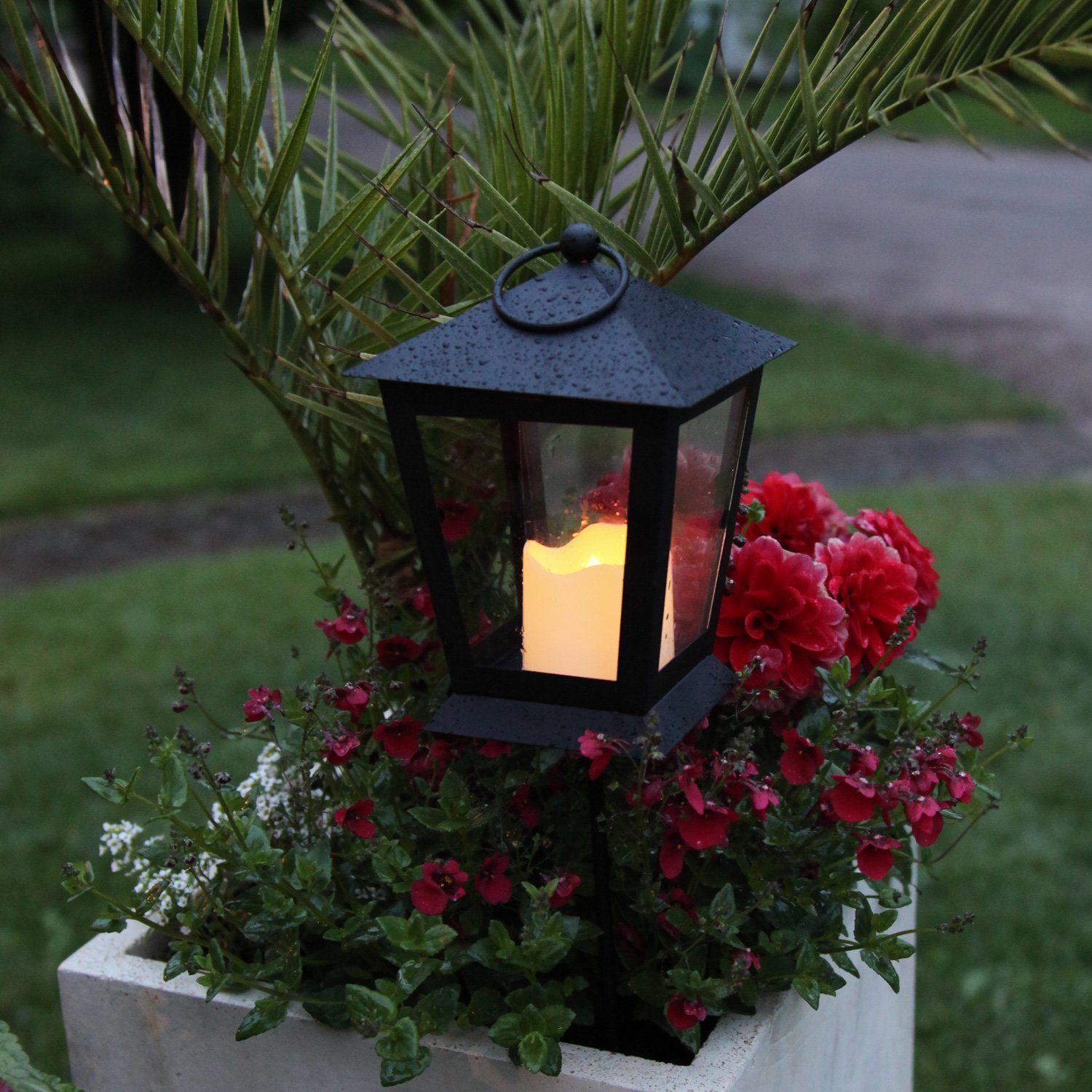STAR TRADING LED Laterne LED Laterne Grablicht mit Kerze Erdspieß flackernd 40cm Timer schwarz, LED Classic, gelb