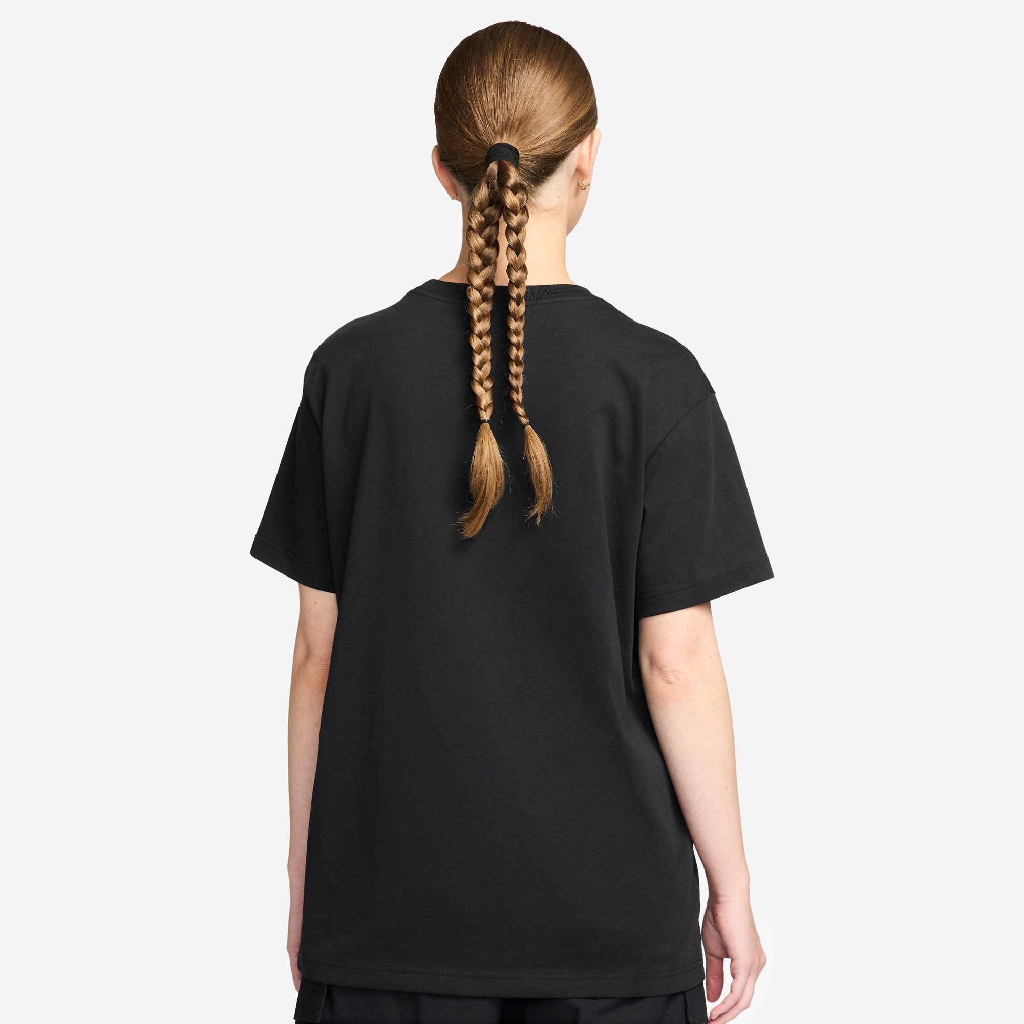 Nike Sportswear T-Shirt W NSW CLASSIC SS TEE sportliche Passform, Kurzarm, Rundhalsausschnitt