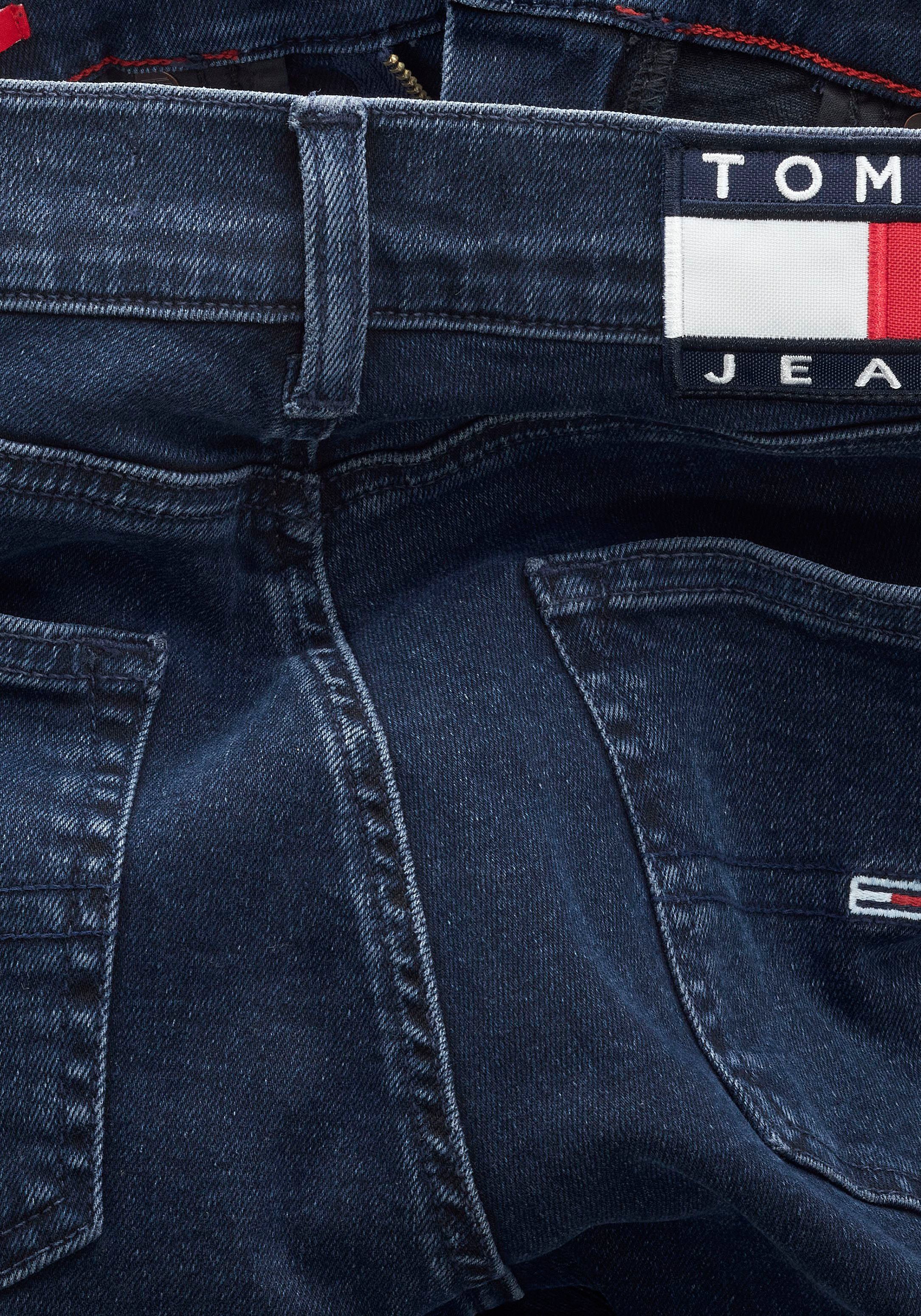 mit Skinny-fit-Jeans und Logobadge CG4 Jeans Jeans SSKN Labelflags SYLVIA HR dark_denim2 Tommy