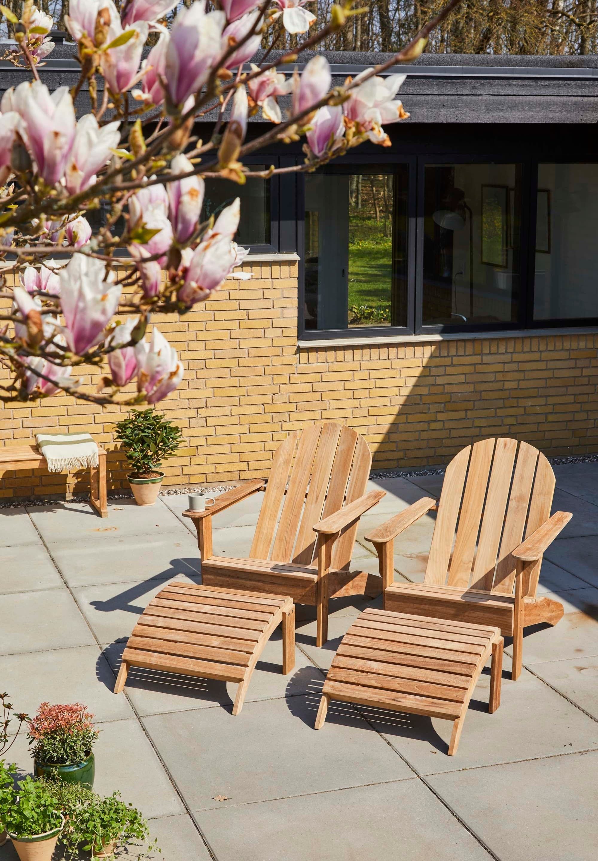 Cinas Garten-Essgruppe Adirondack, Komfortorientiert, solide Verarbeitung, moderne Ausstrahlung