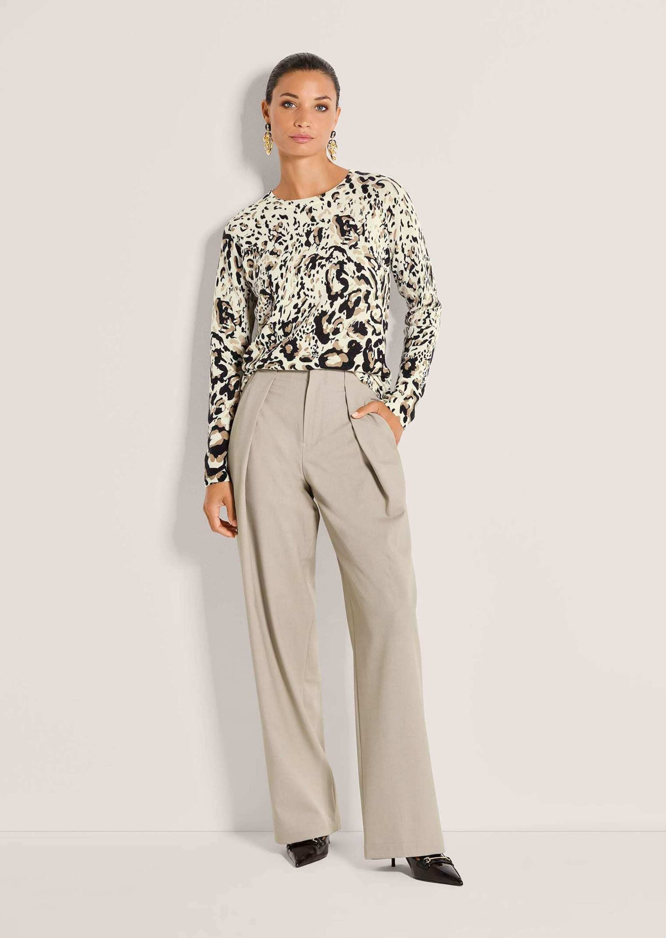 MADELEINE Strickpullover Wollpullover mit Animal-Print Langarmshirt mit Rundhals, Rippenabschlüssen und Langarm