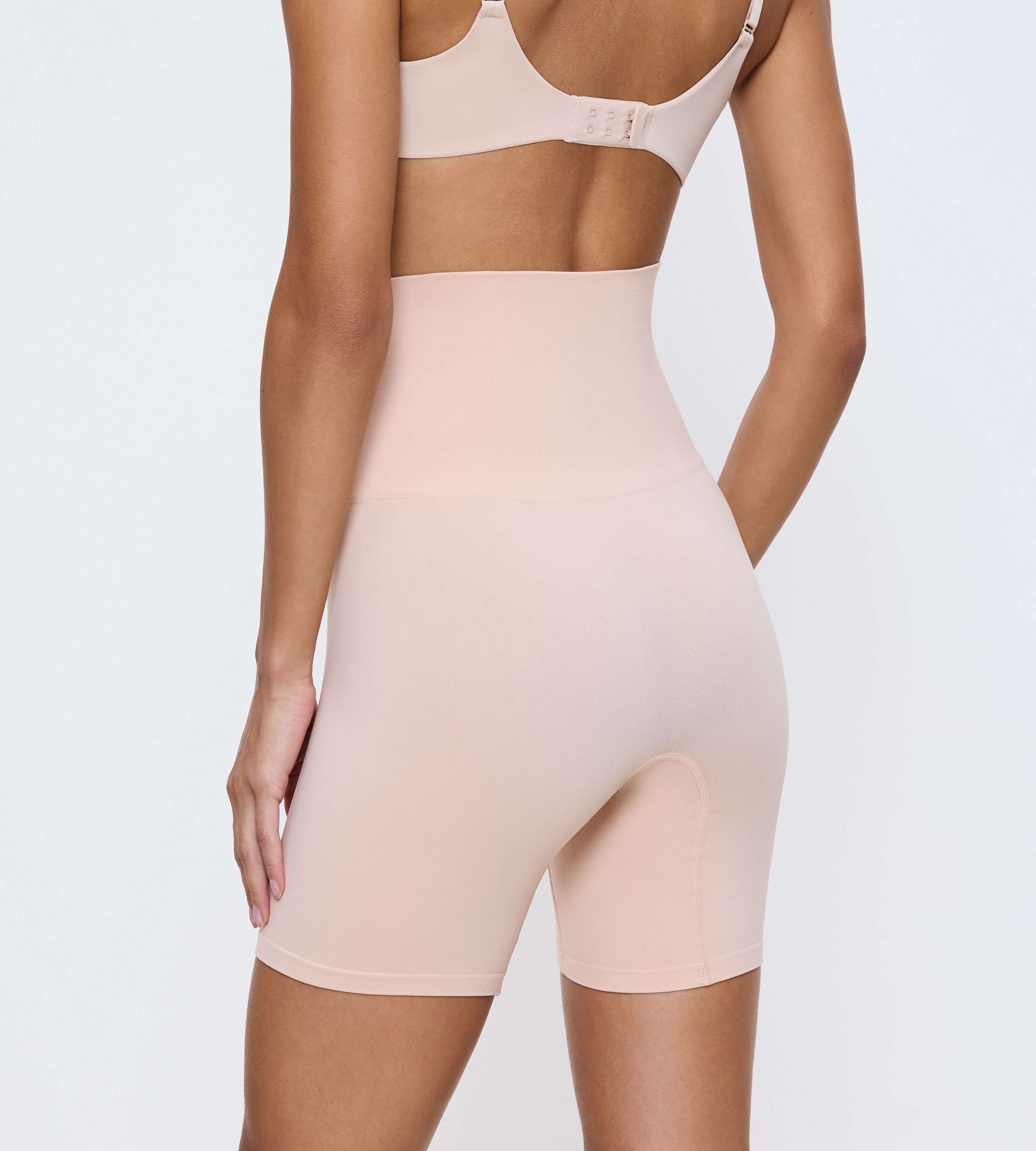 Triumph Panty Soft Sculpt nahtlos, formend, hohe Abdeckung, mittlerer Halt, Bandeau-Strickbund