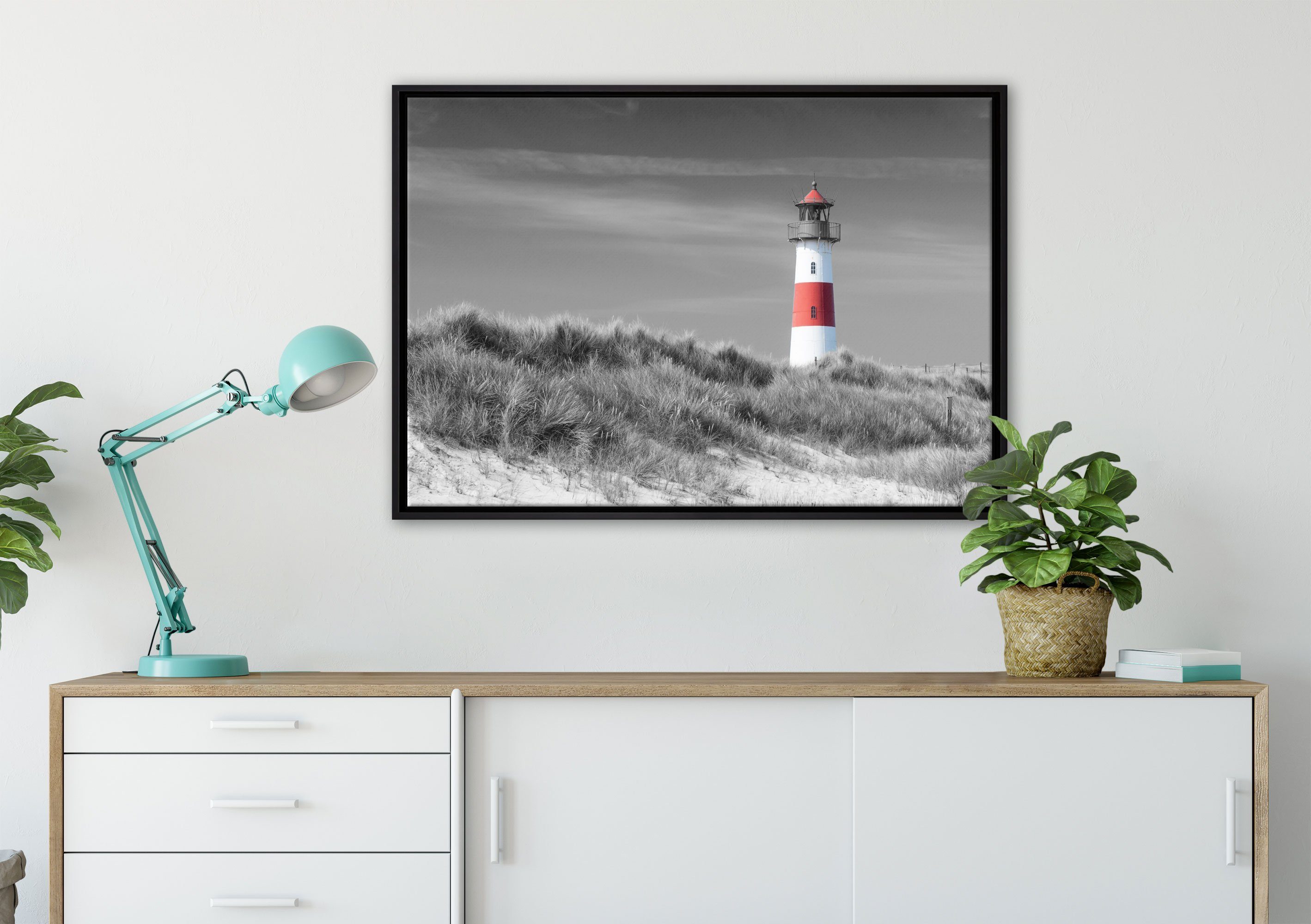 einem inkl. Schattenfugen-Bilderrahmen Zackenaufhänger in fertig Wanddekoration Dünen, St), Leinwandbild gefasst, den Pixxprint Leinwandbild bespannt, in Leuchtturm (1